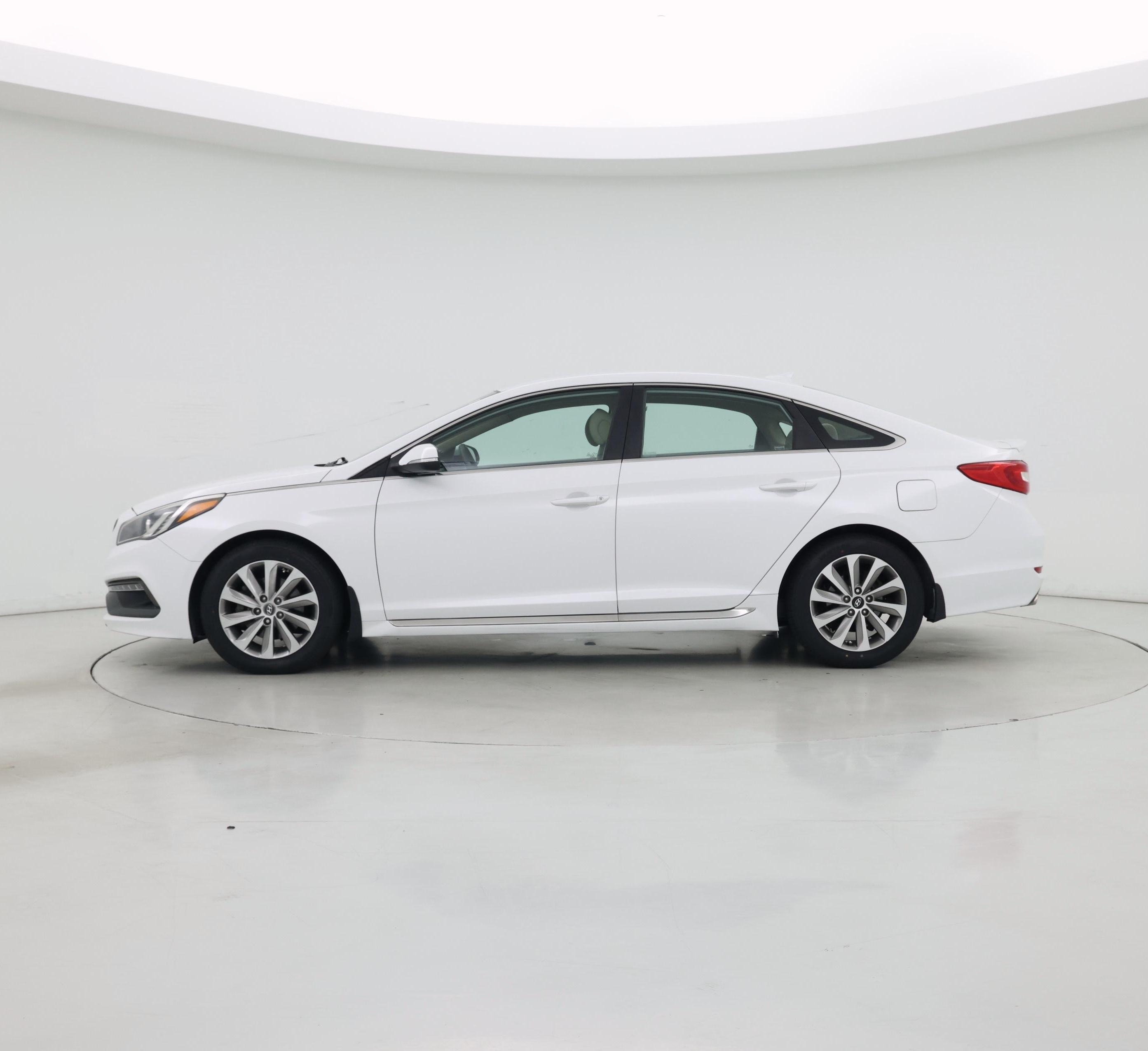 Thumbnail: 2015 Hyundai Sonata - 3