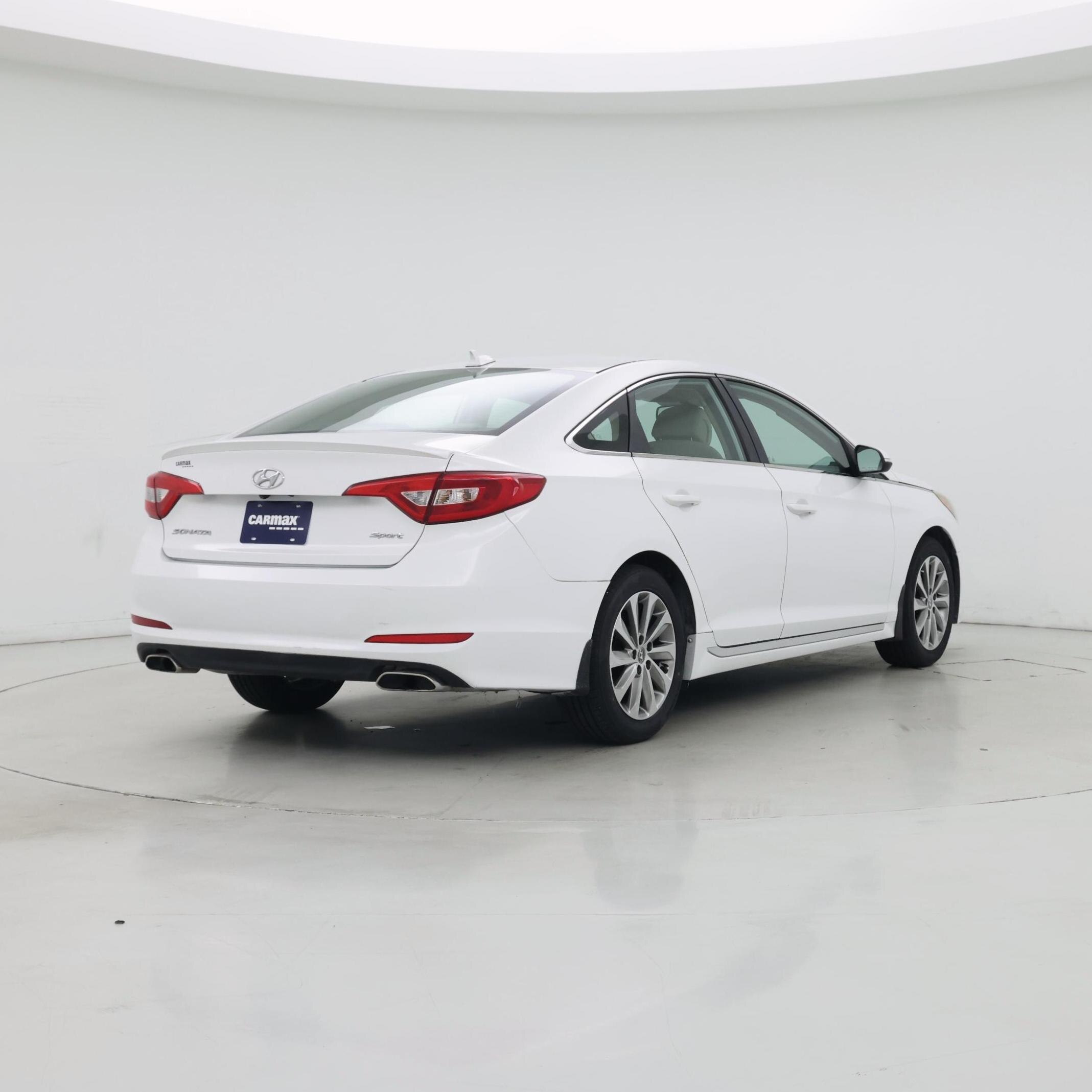 Thumbnail: 2015 Hyundai Sonata - 8