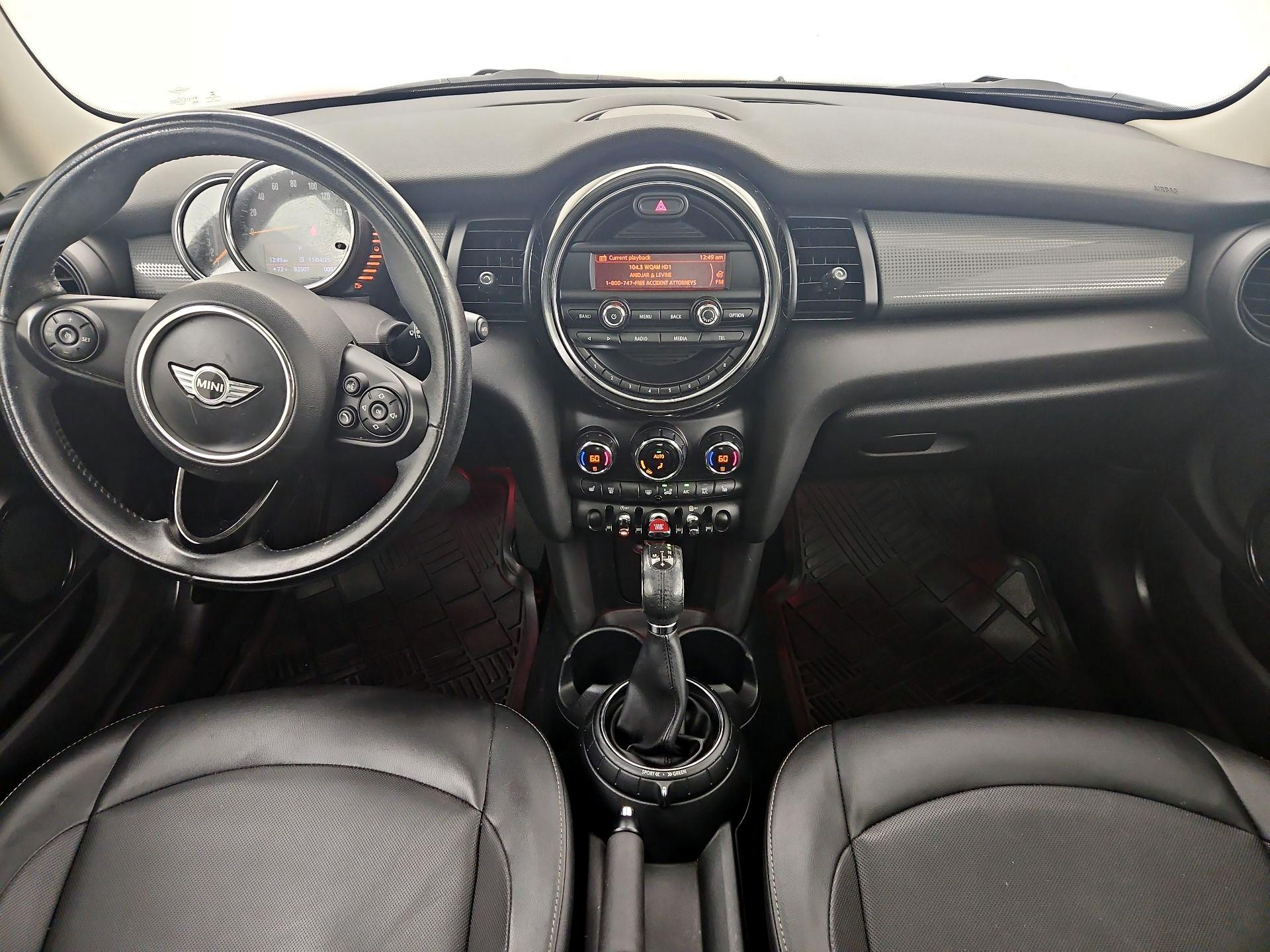 Thumbnail: 2016 MINI Cooper Hardtop - 9