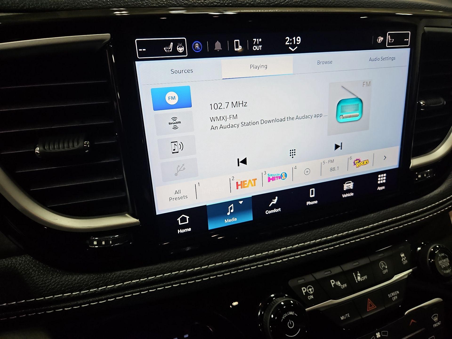 Thumbnail: 2024 Chrysler Pacifica - 15