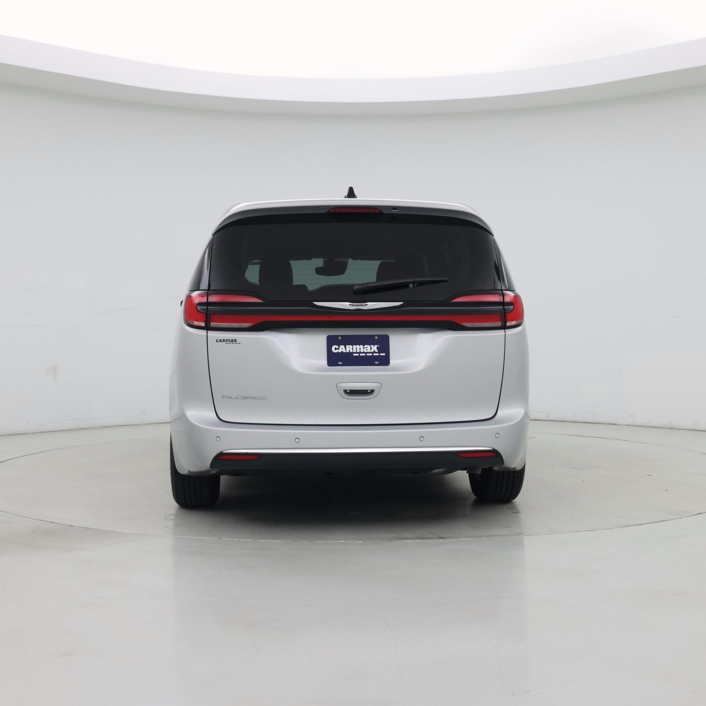 Thumbnail: 2024 Chrysler Pacifica - 6