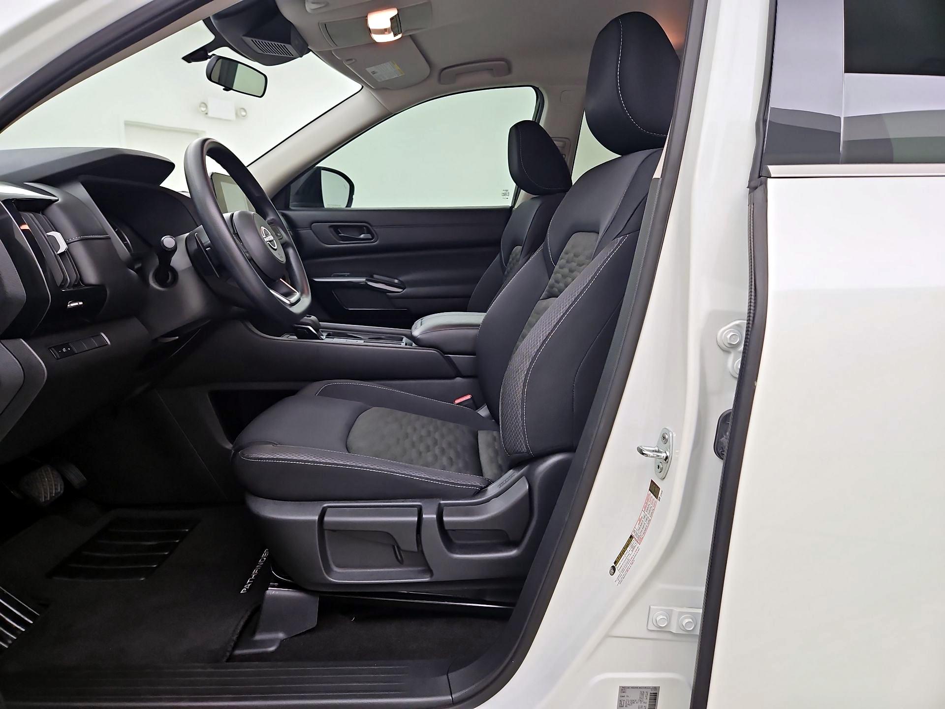 Thumbnail: 2024 Nissan Pathfinder - 11