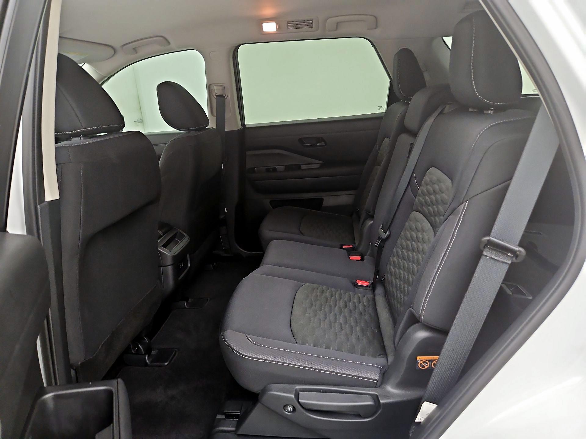 Thumbnail: 2024 Nissan Pathfinder - 19