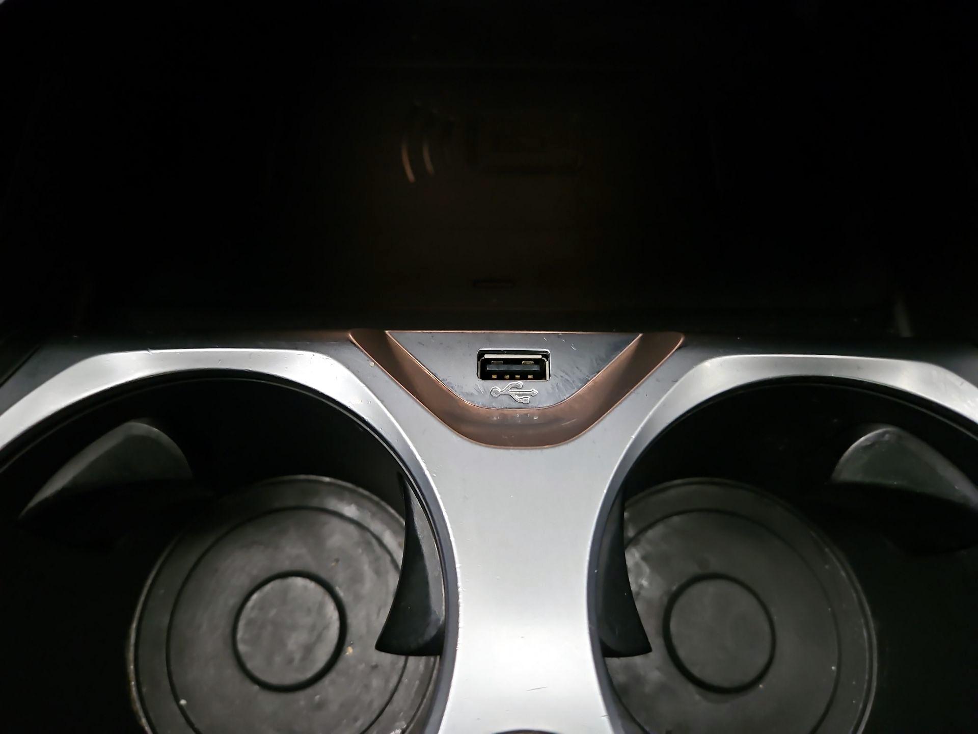 Thumbnail: 2020 BMW 8 Series - 19