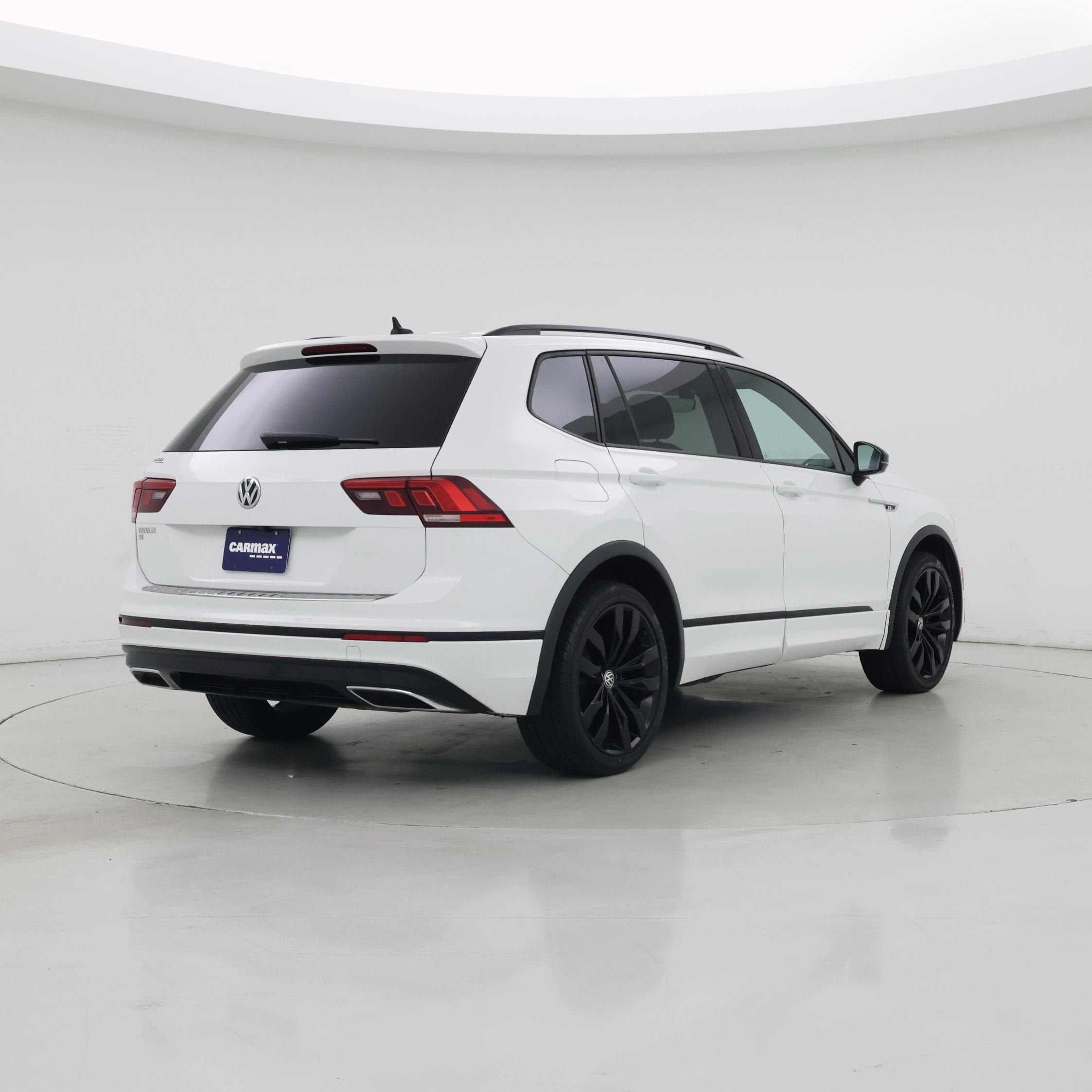 Thumbnail: 2021 Volkswagen Tiguan - 8