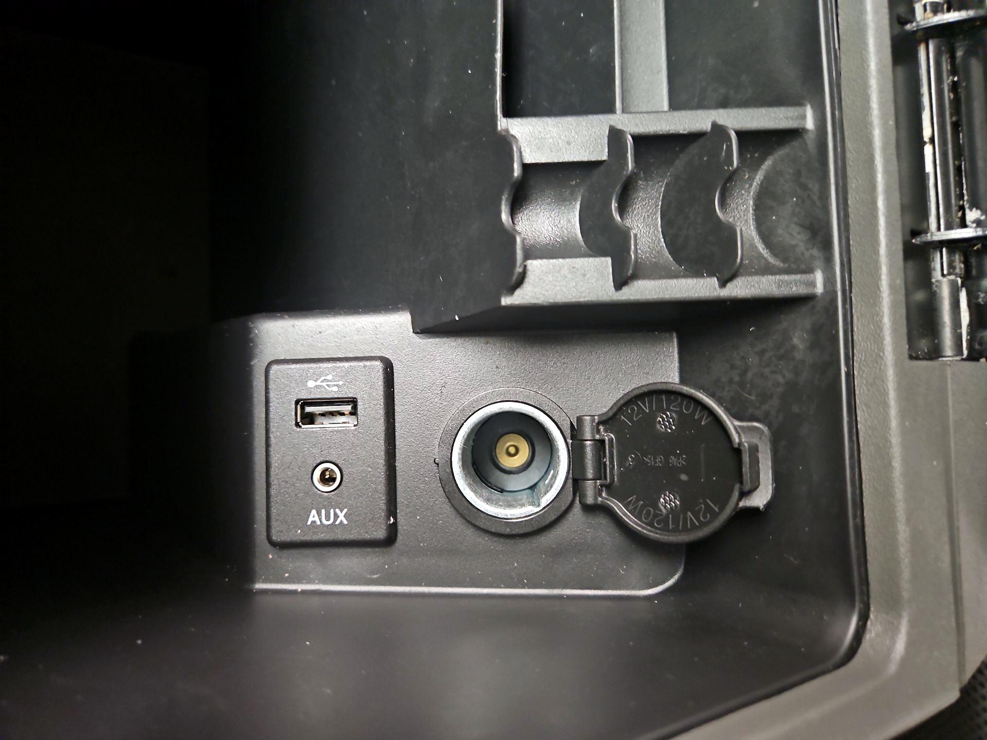 Thumbnail: 2016 Nissan Frontier - 18