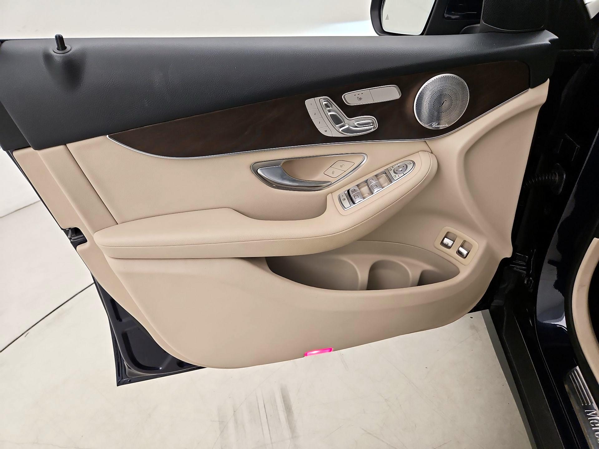 Thumbnail: 2019 Mercedes-Benz GLC - 12