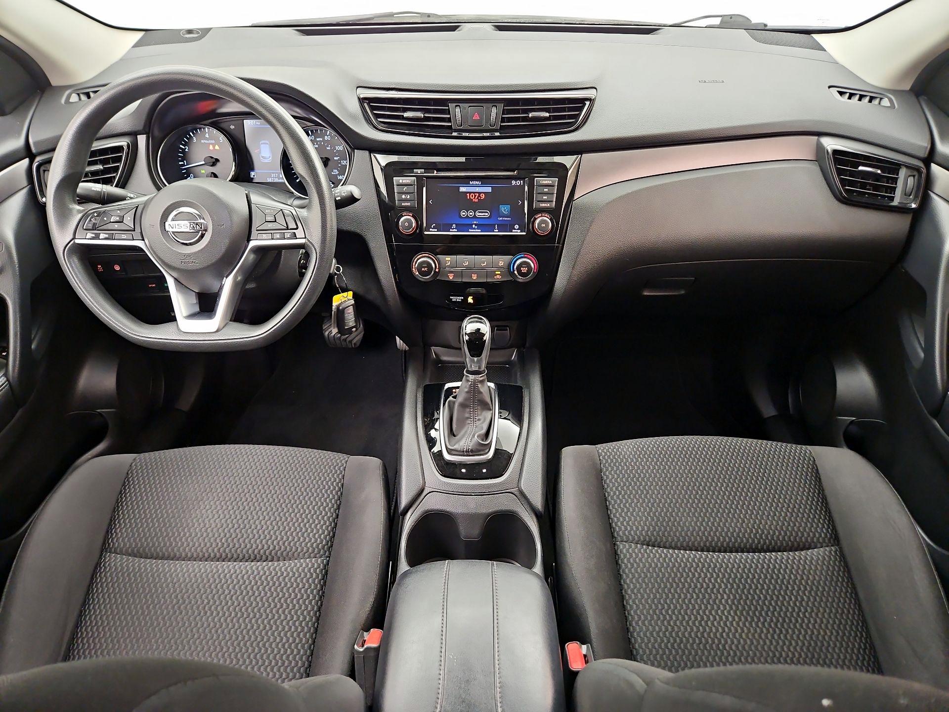 Thumbnail: 2020 Nissan Rogue Sport - 9