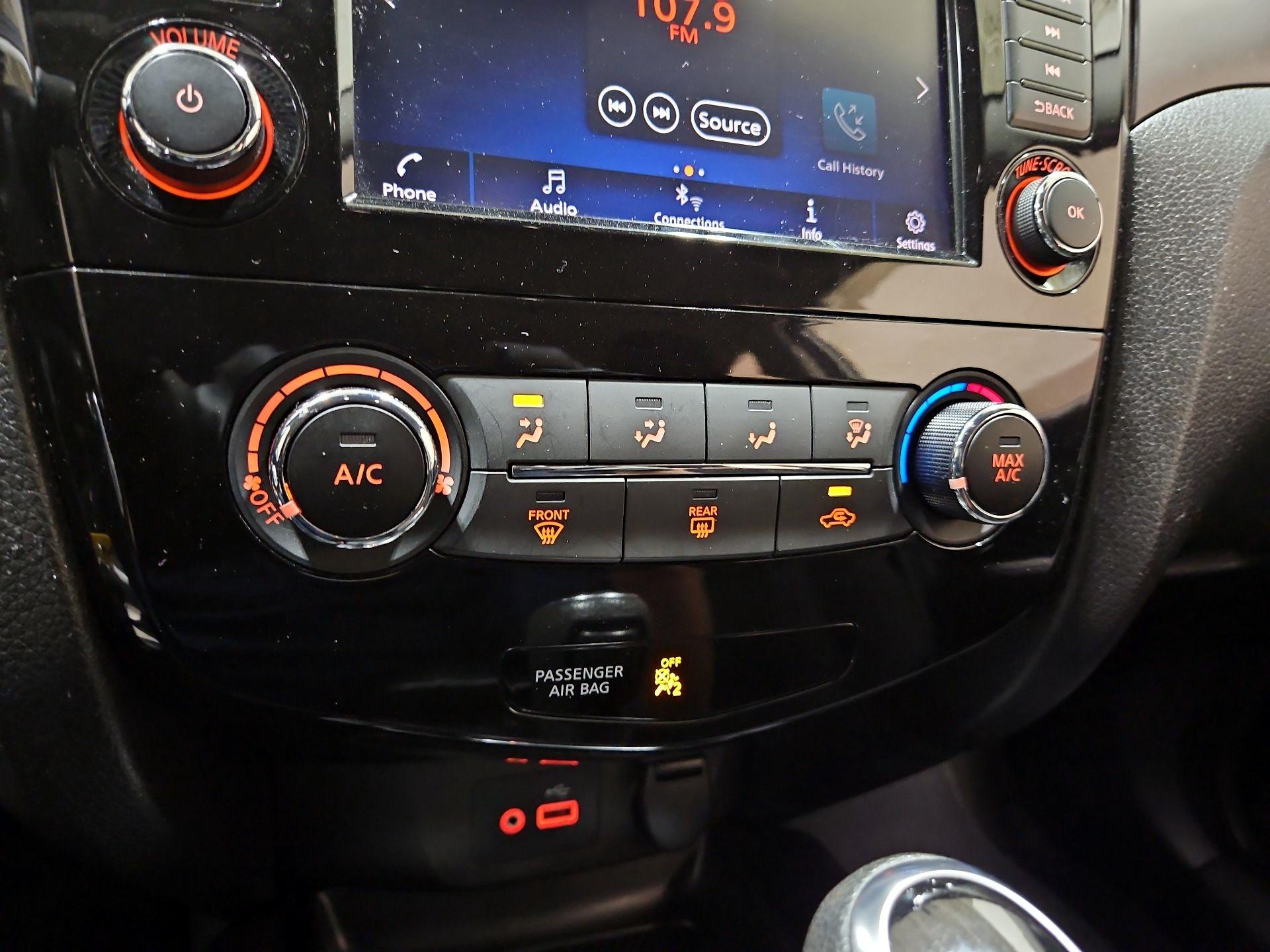 Thumbnail: 2020 Nissan Rogue Sport - 16