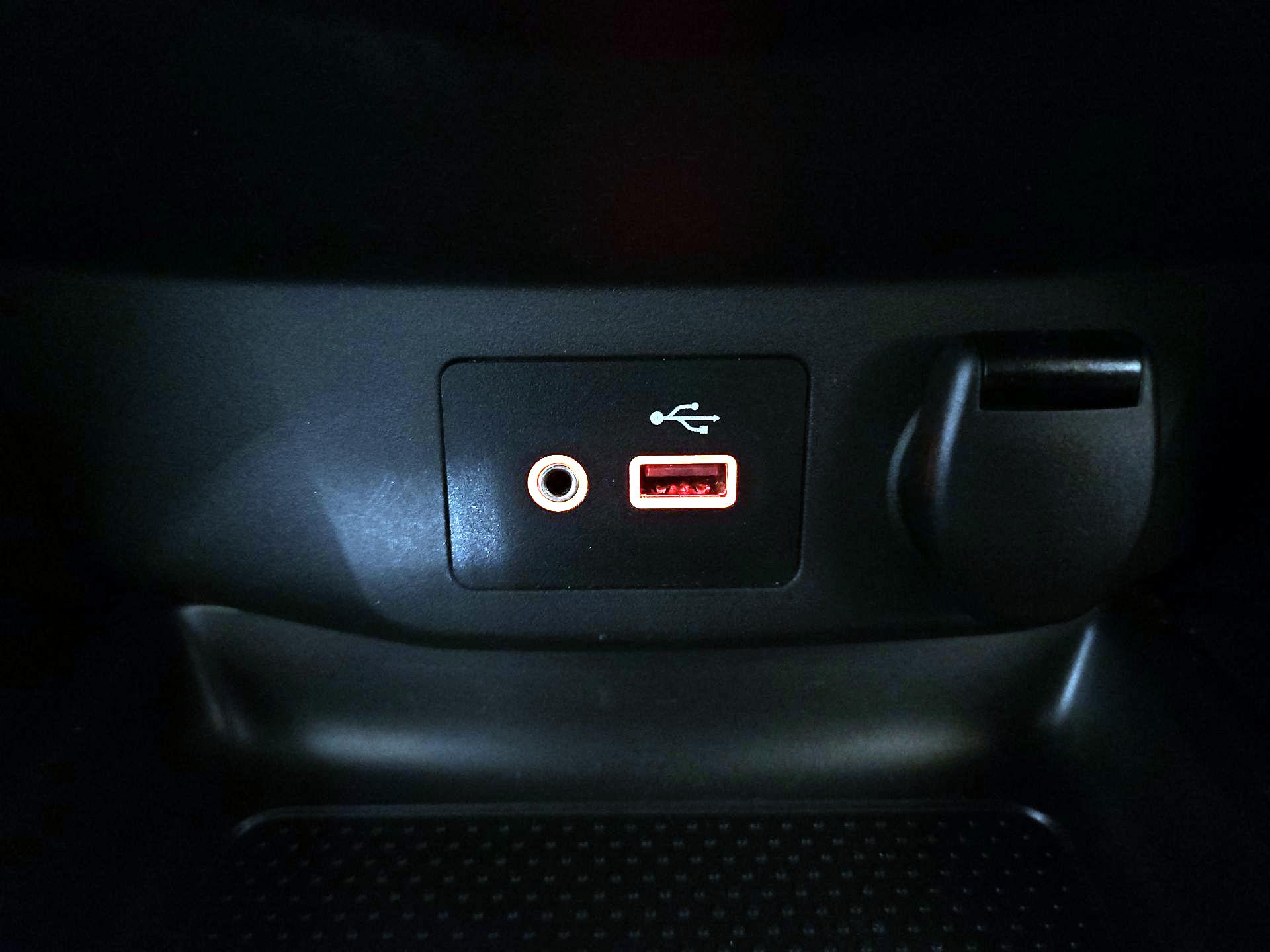 Thumbnail: 2020 Nissan Rogue Sport - 18