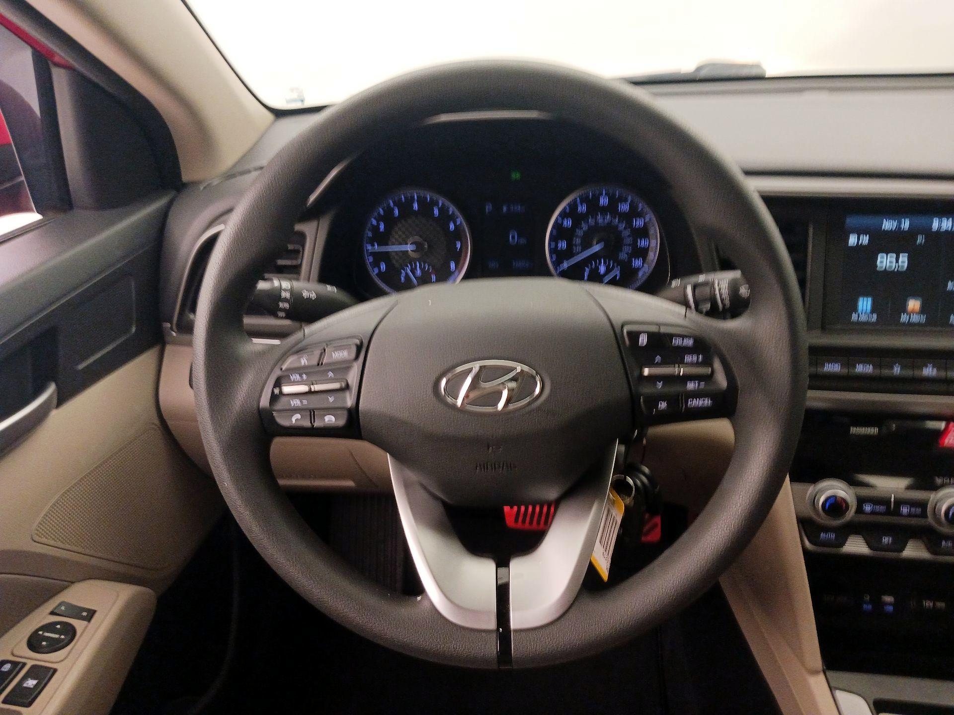 Thumbnail: 2020 Hyundai Elantra - 10