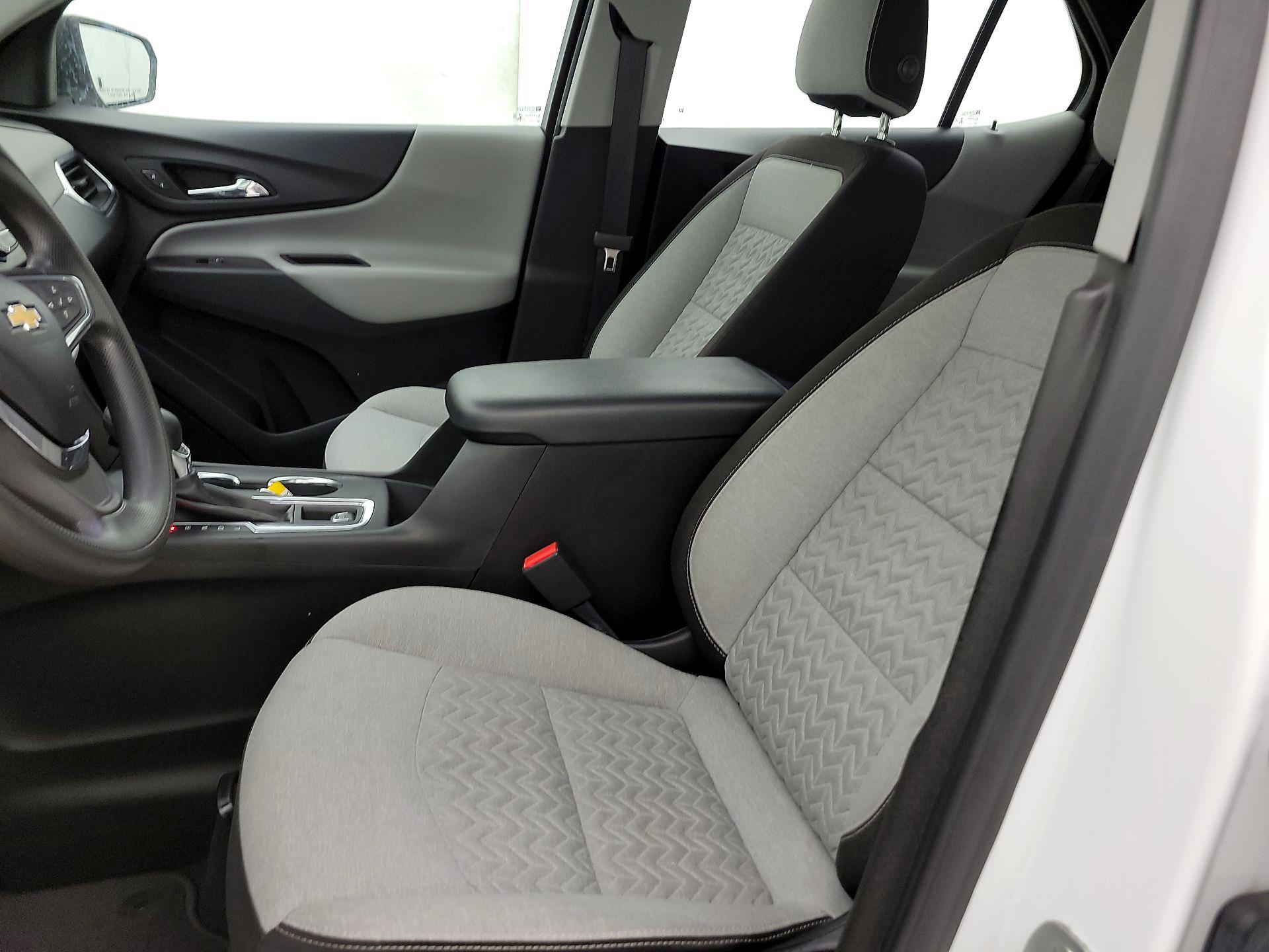 Thumbnail: 2022 Chevrolet Equinox - 11