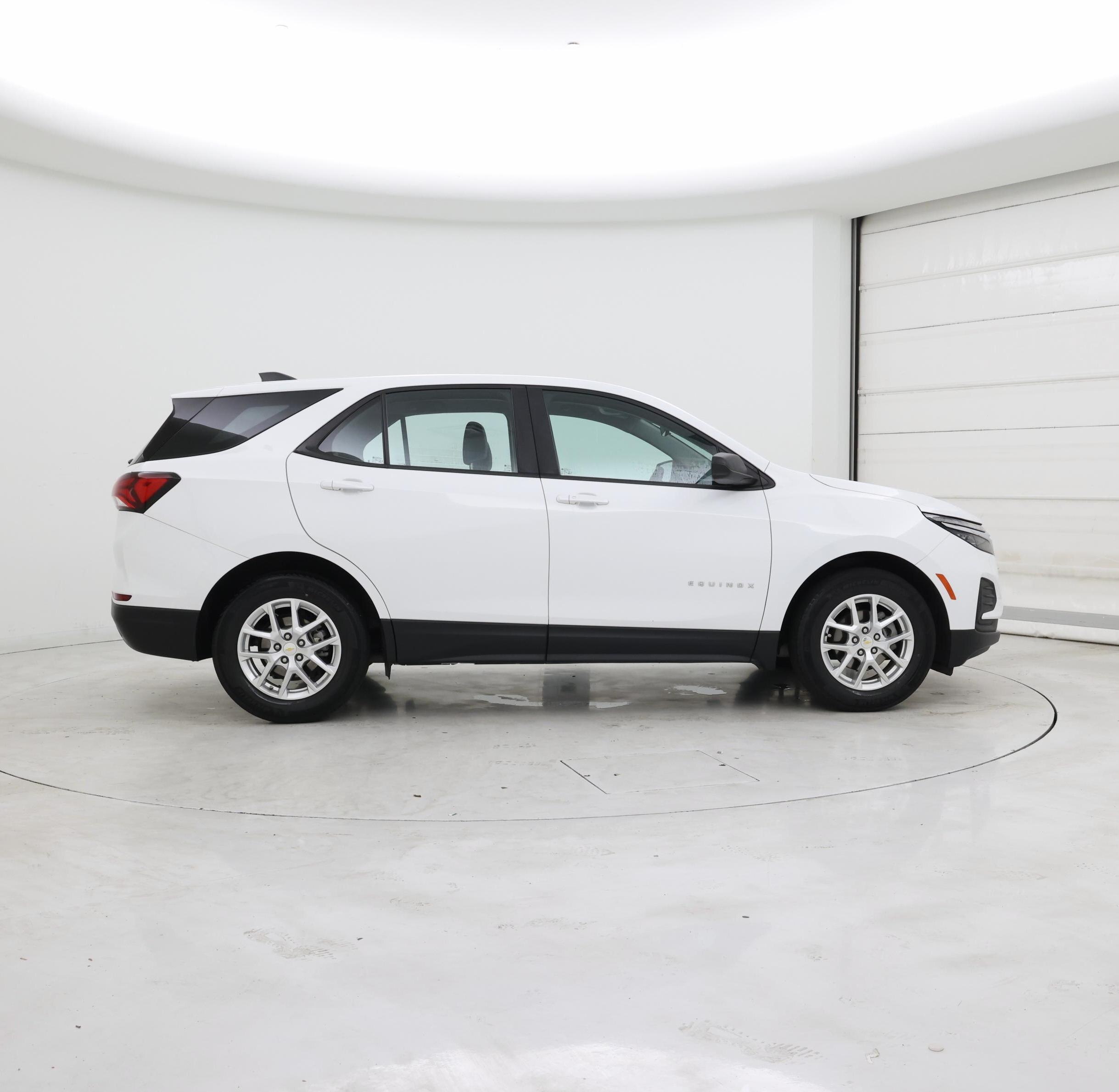 Thumbnail: 2022 Chevrolet Equinox - 7