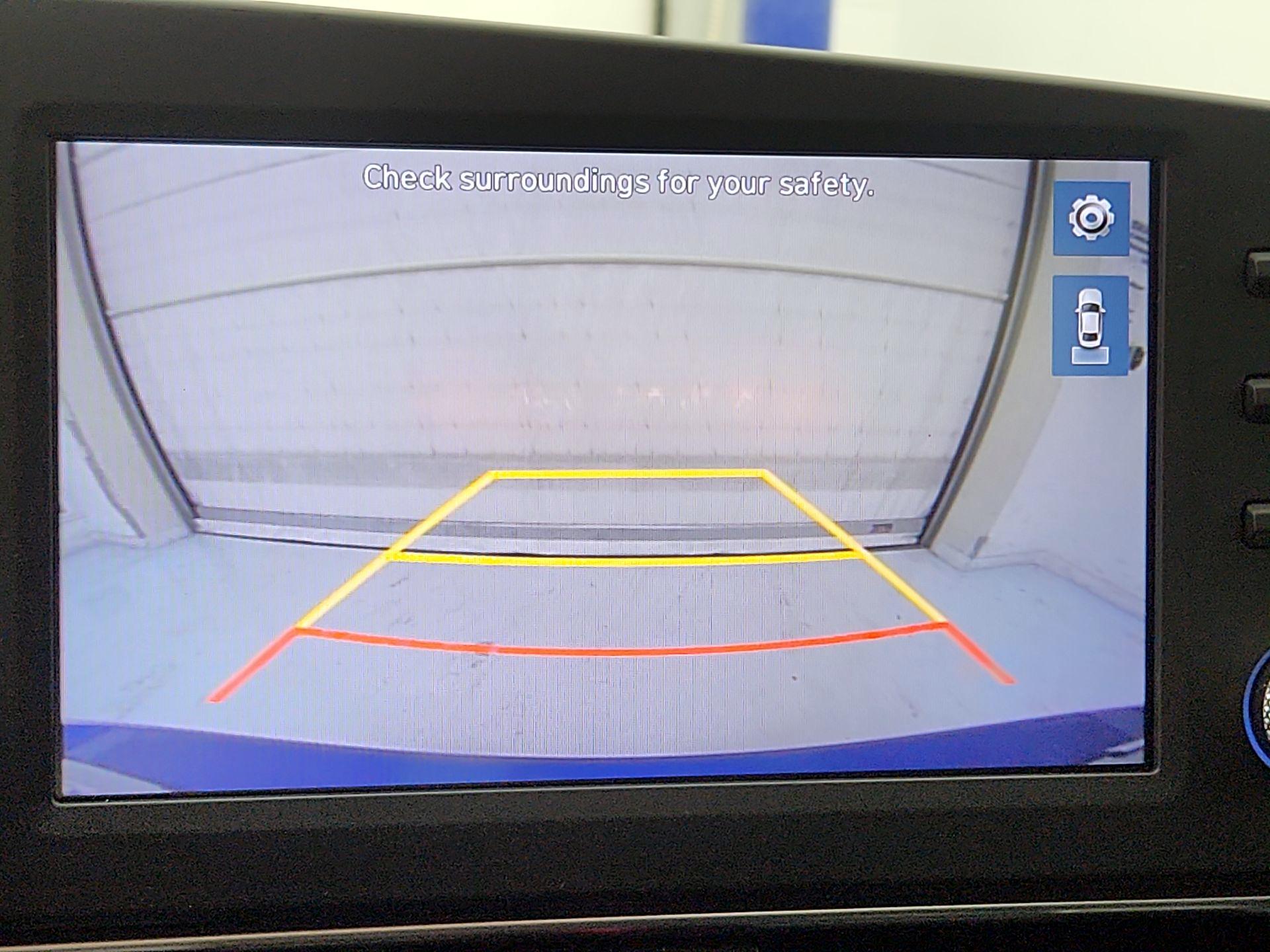 Thumbnail: 2022 Hyundai Elantra - 14