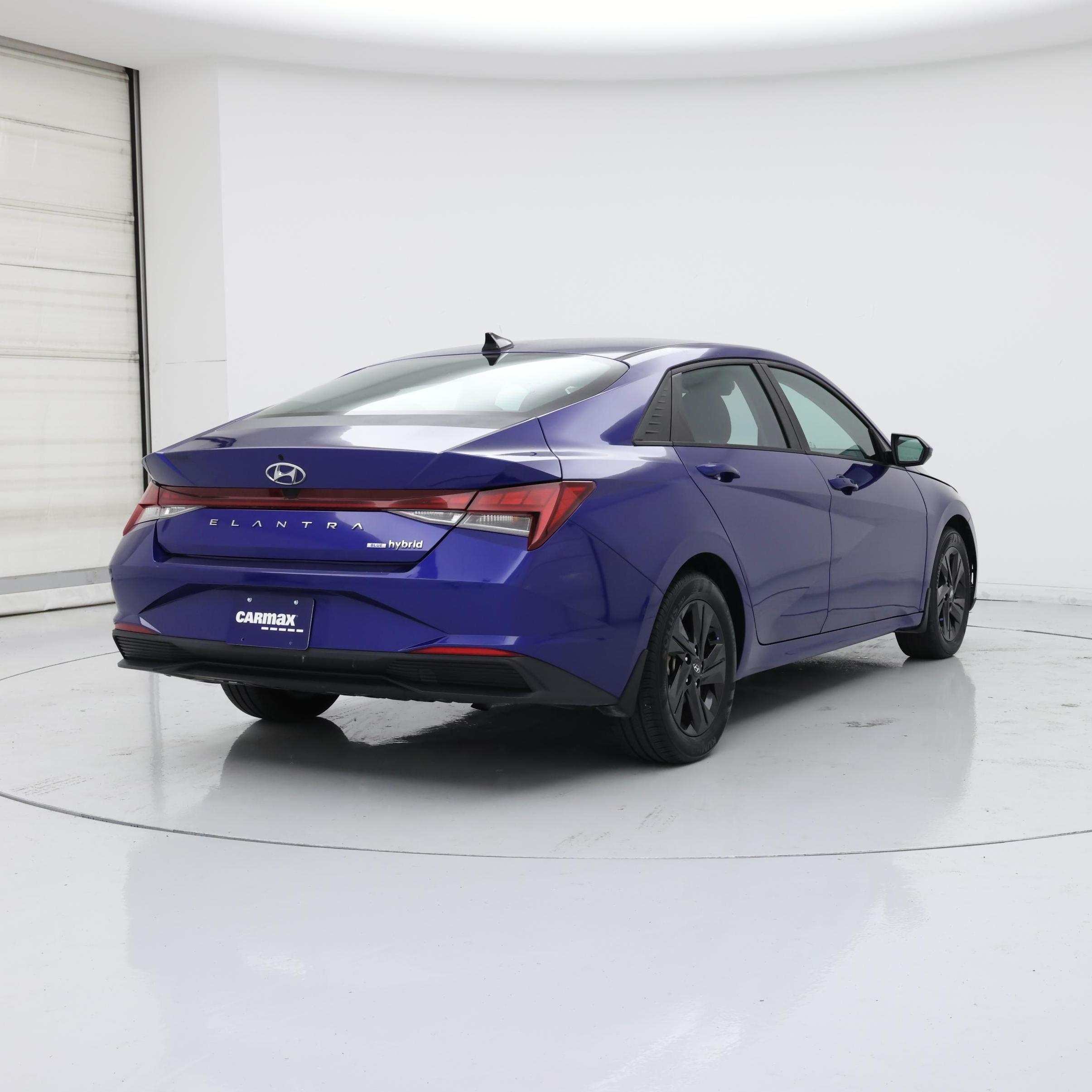 Thumbnail: 2022 Hyundai Elantra - 8