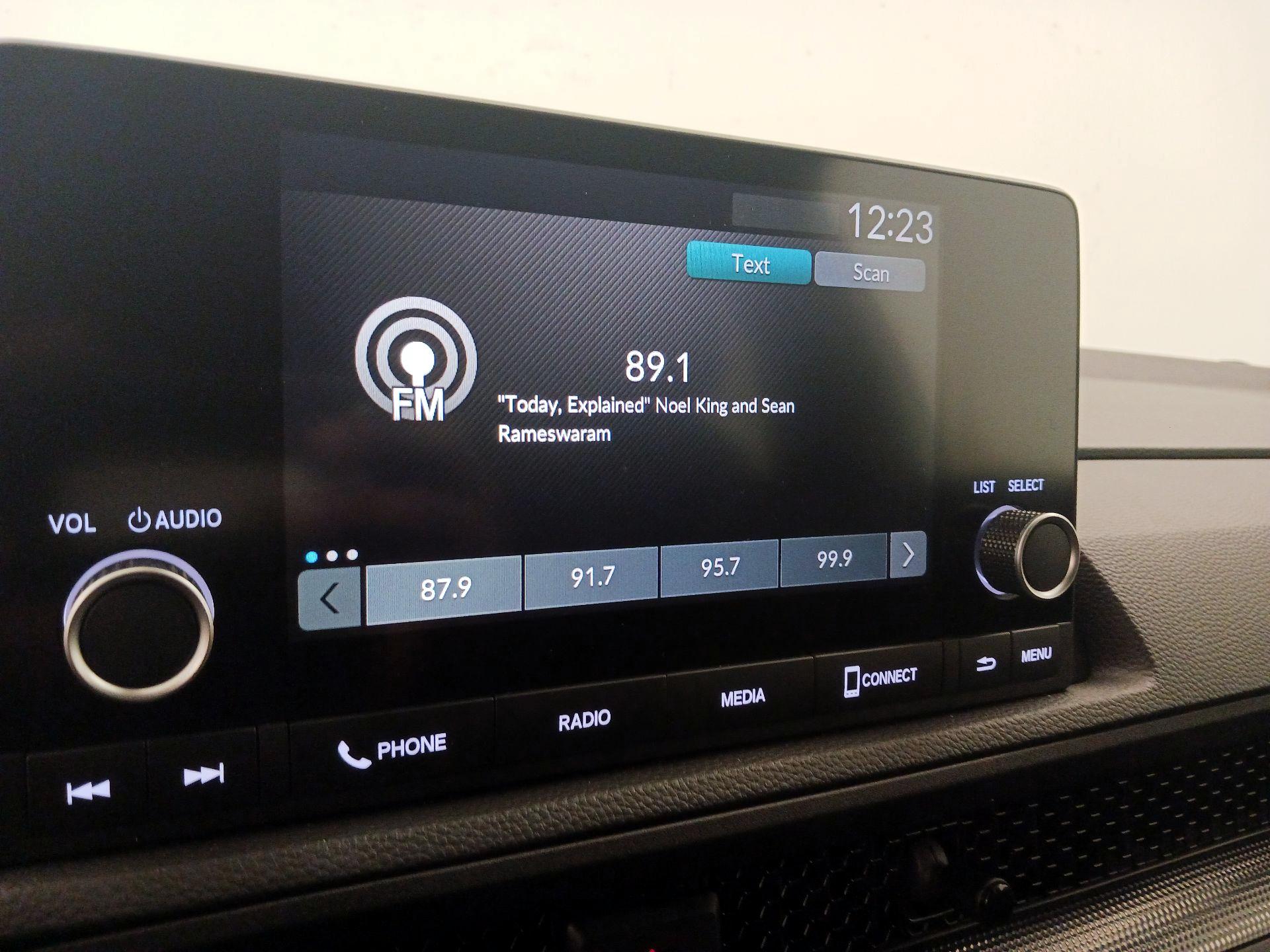 Thumbnail: 2023 Honda CR-V - 15