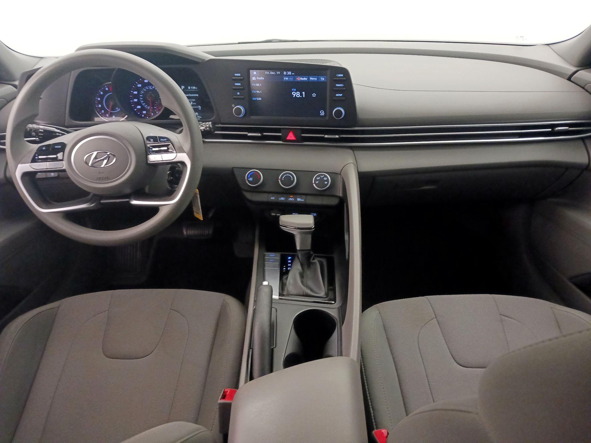 Thumbnail: 2023 Hyundai Elantra - 9