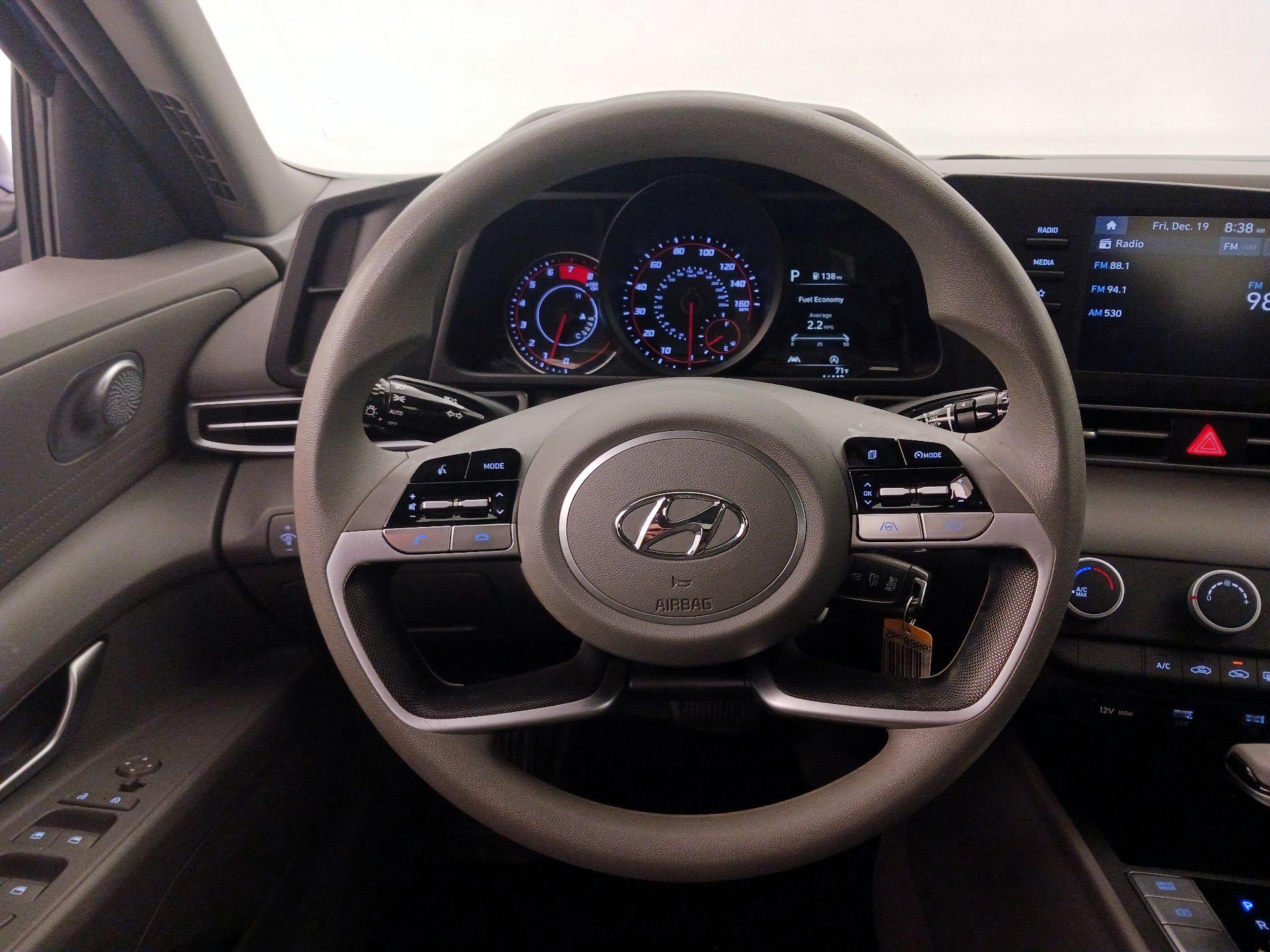 Thumbnail: 2023 Hyundai Elantra - 10