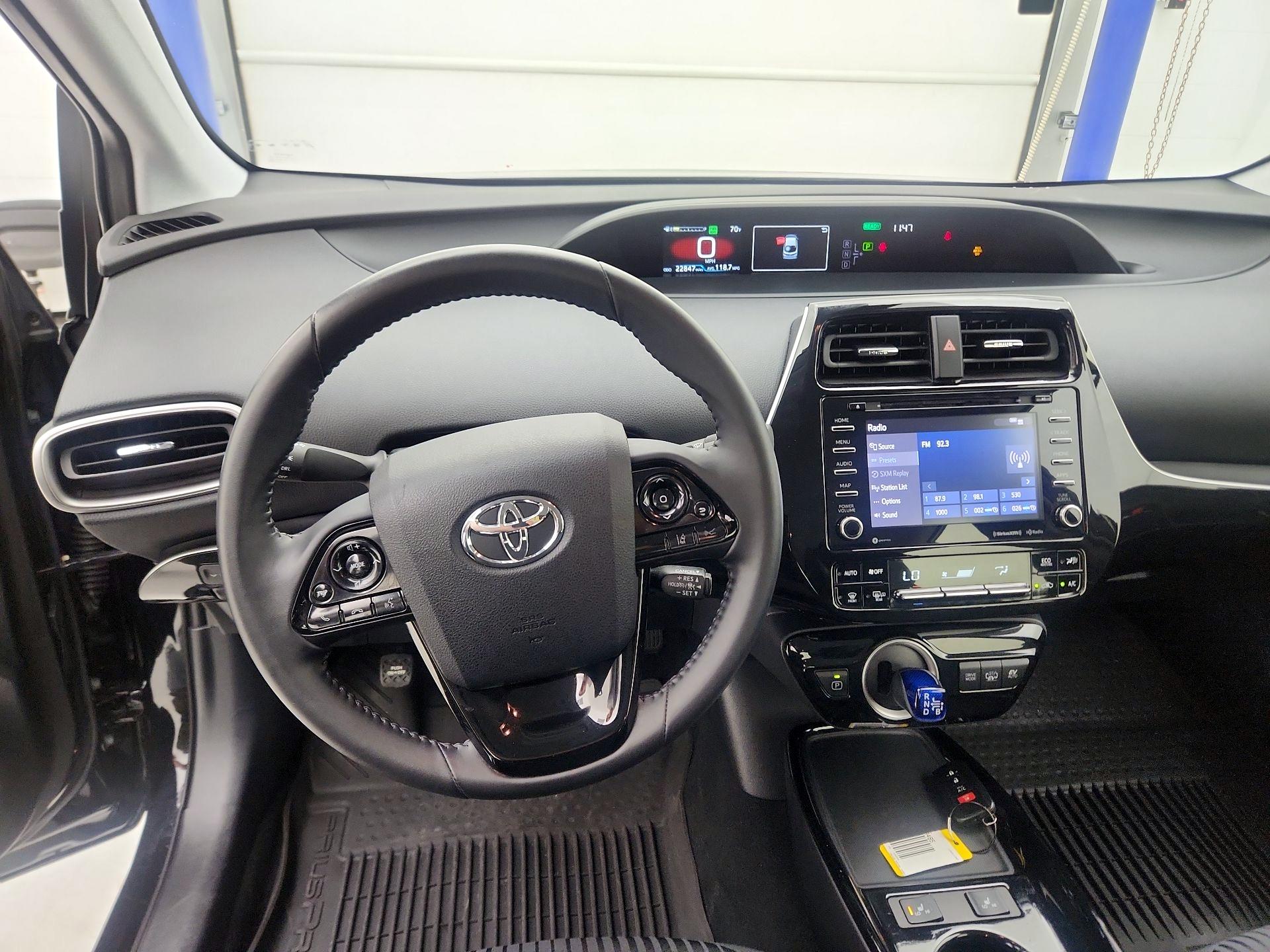 Thumbnail: 2022 Toyota Prius Prime - 9