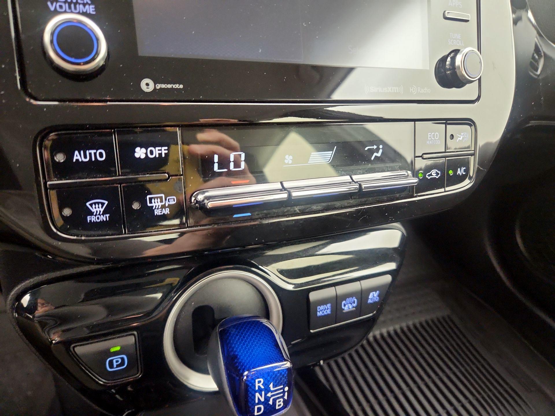 Thumbnail: 2022 Toyota Prius Prime - 16