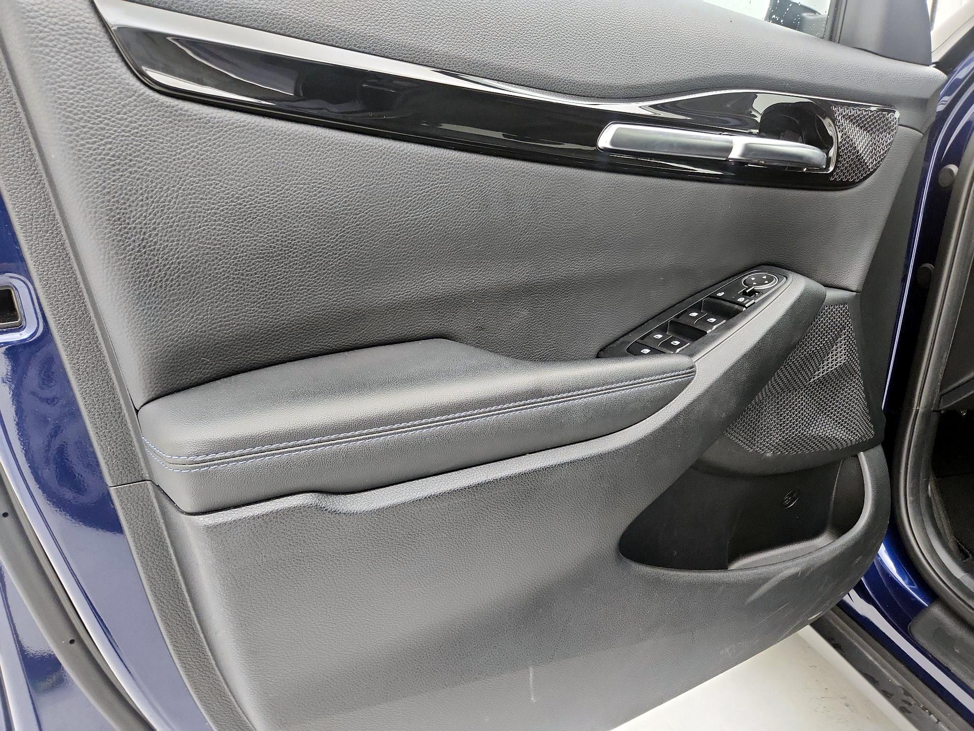 Thumbnail: 2022 Kia Seltos - 12