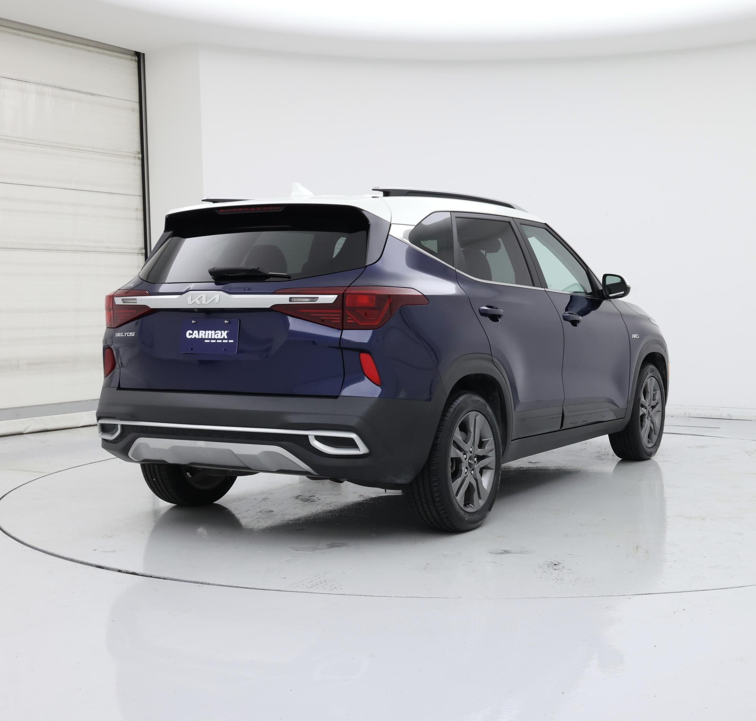 Thumbnail: 2022 Kia Seltos - 8