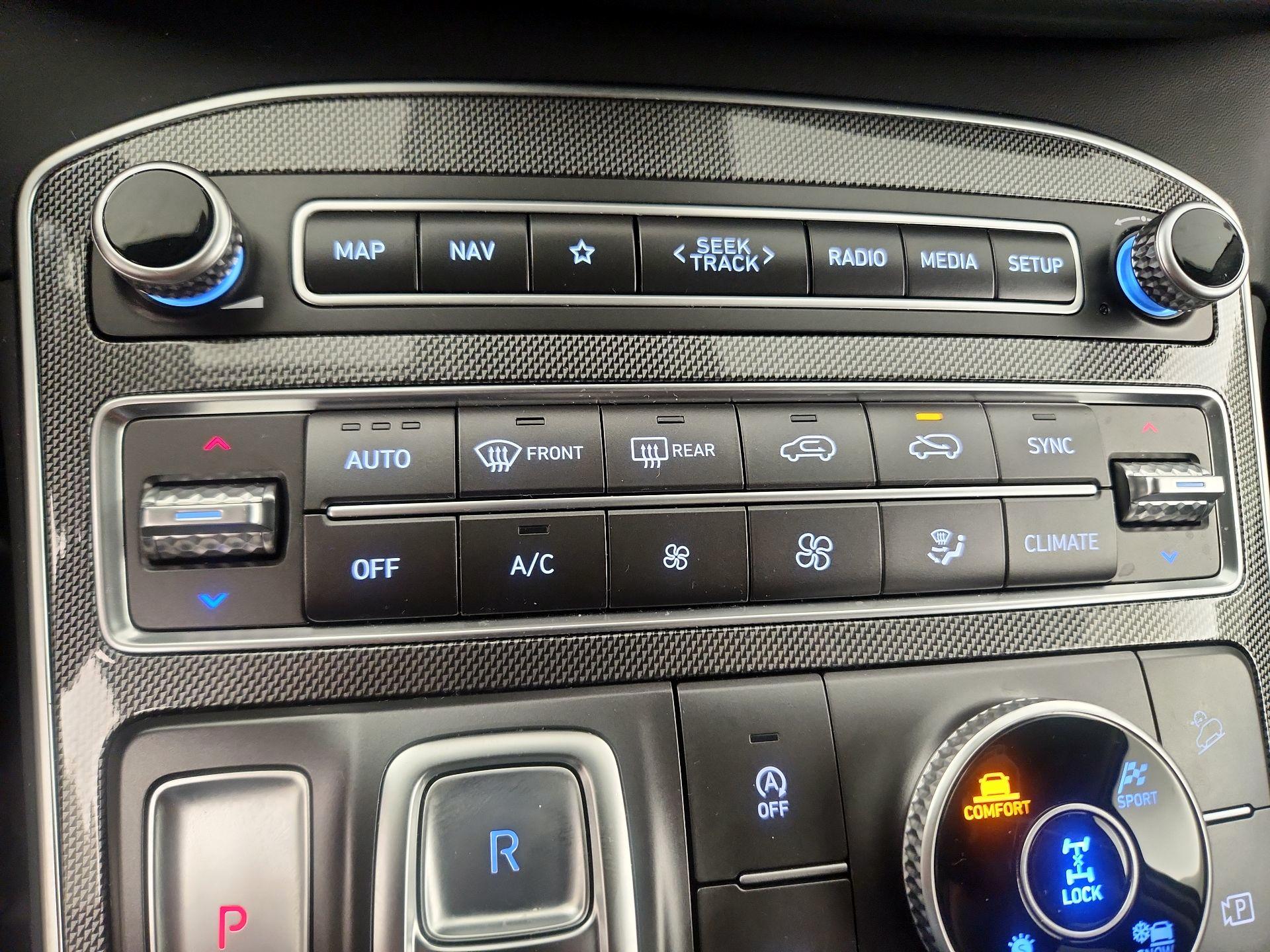 Thumbnail: 2023 Hyundai Santa Fe - 17