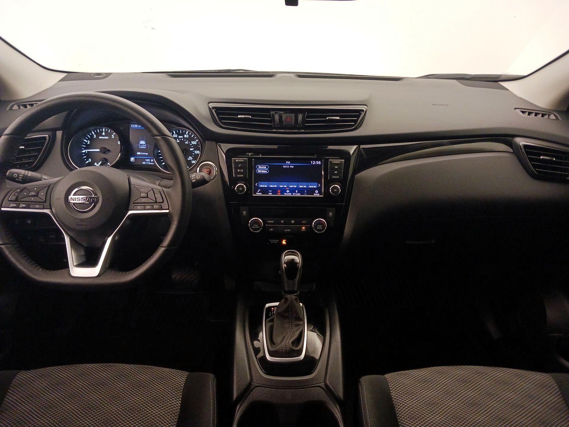 Thumbnail: 2021 Nissan Rogue Sport - 9