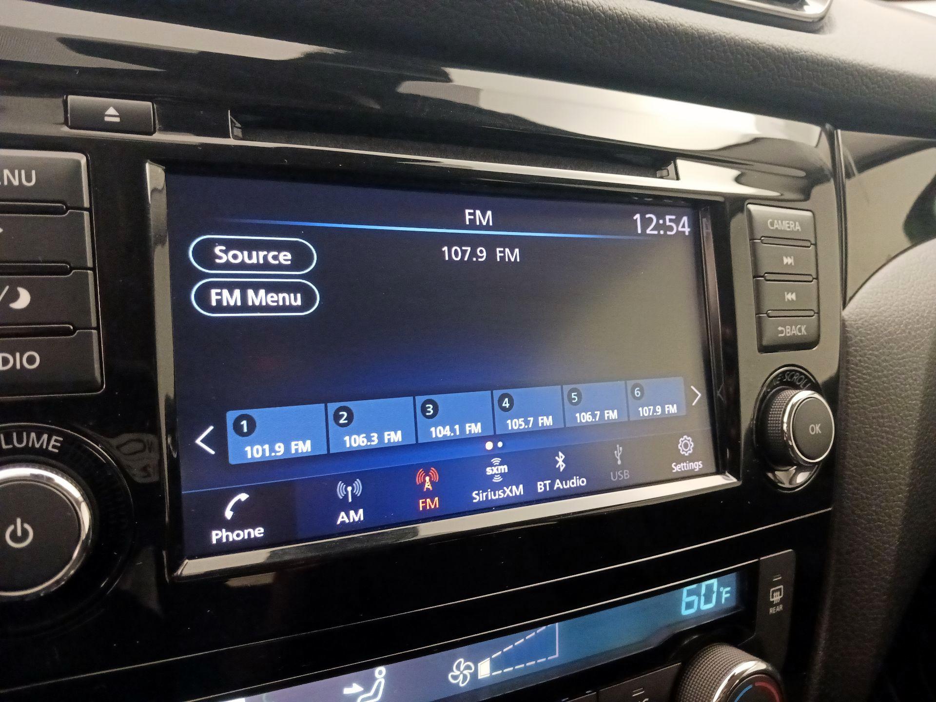 Thumbnail: 2021 Nissan Rogue Sport - 15