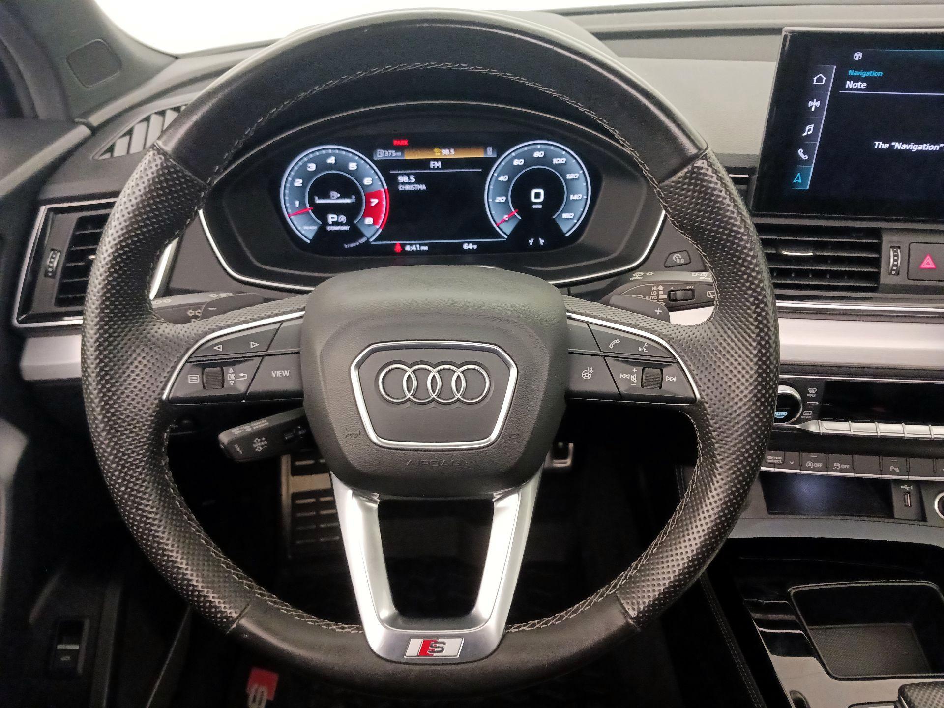 Thumbnail: 2021 Audi SQ5 - 10