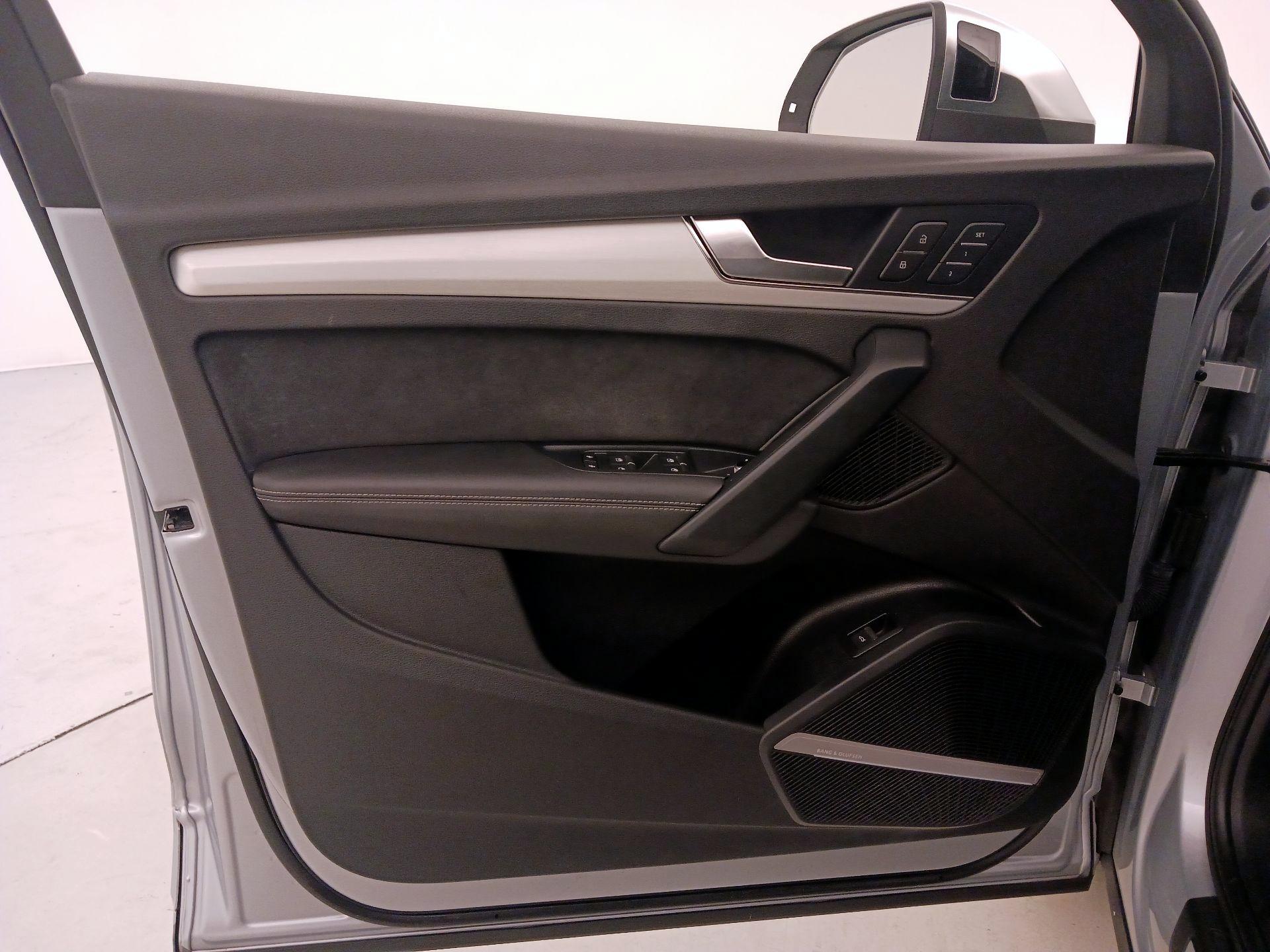 Thumbnail: 2021 Audi SQ5 - 12