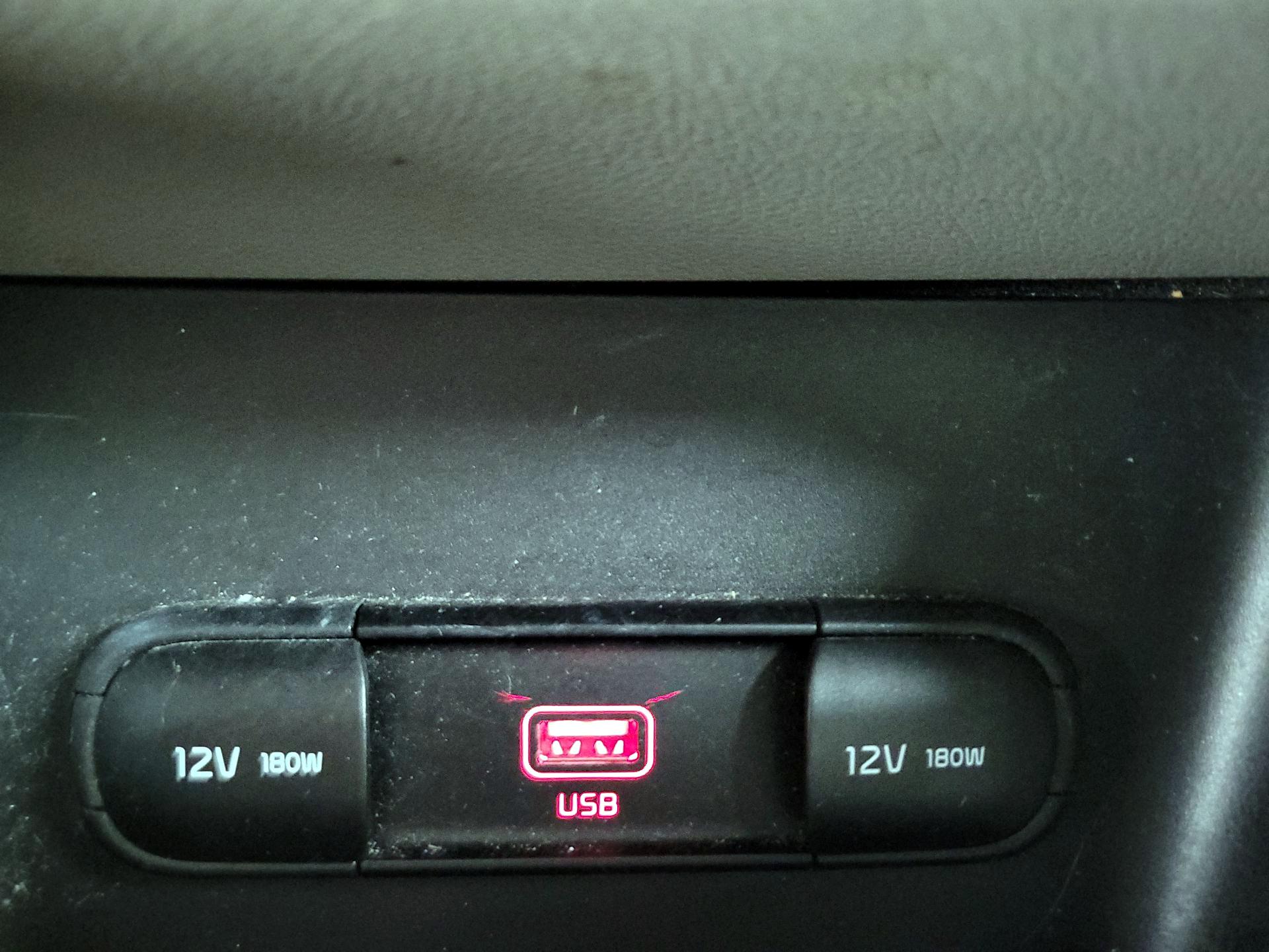 Thumbnail: 2020 Kia Sportage - 18