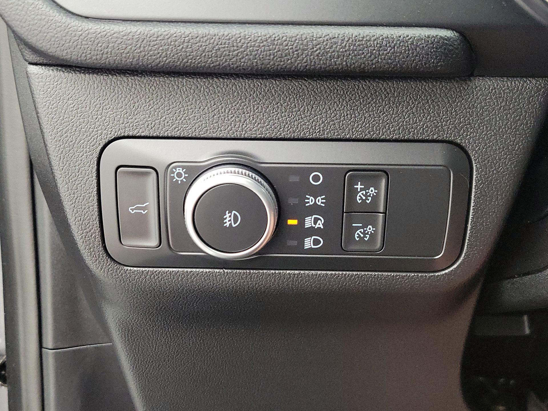 Thumbnail: 2021 Ford Escape - 13