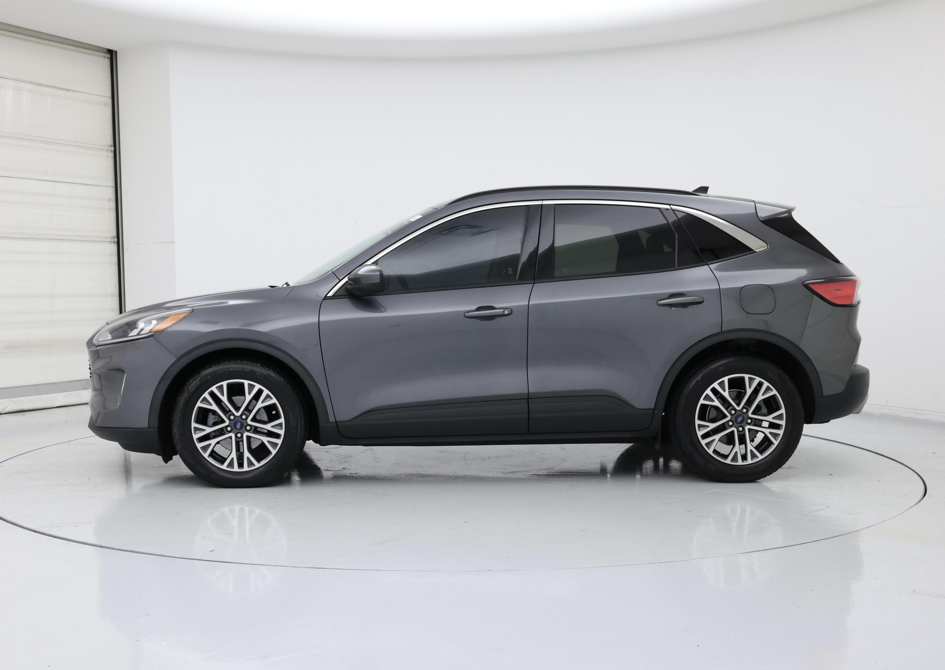 Thumbnail: 2021 Ford Escape - 3