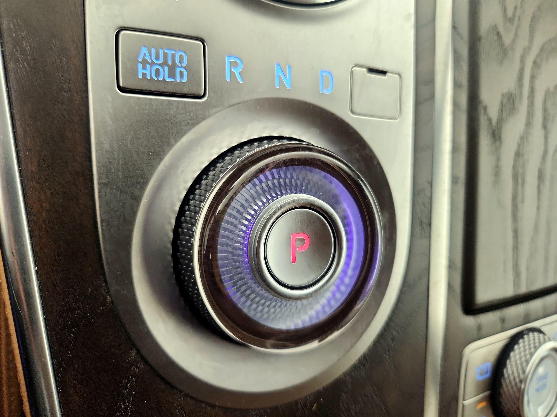 Thumbnail: 2022 Genesis GV80 - 18