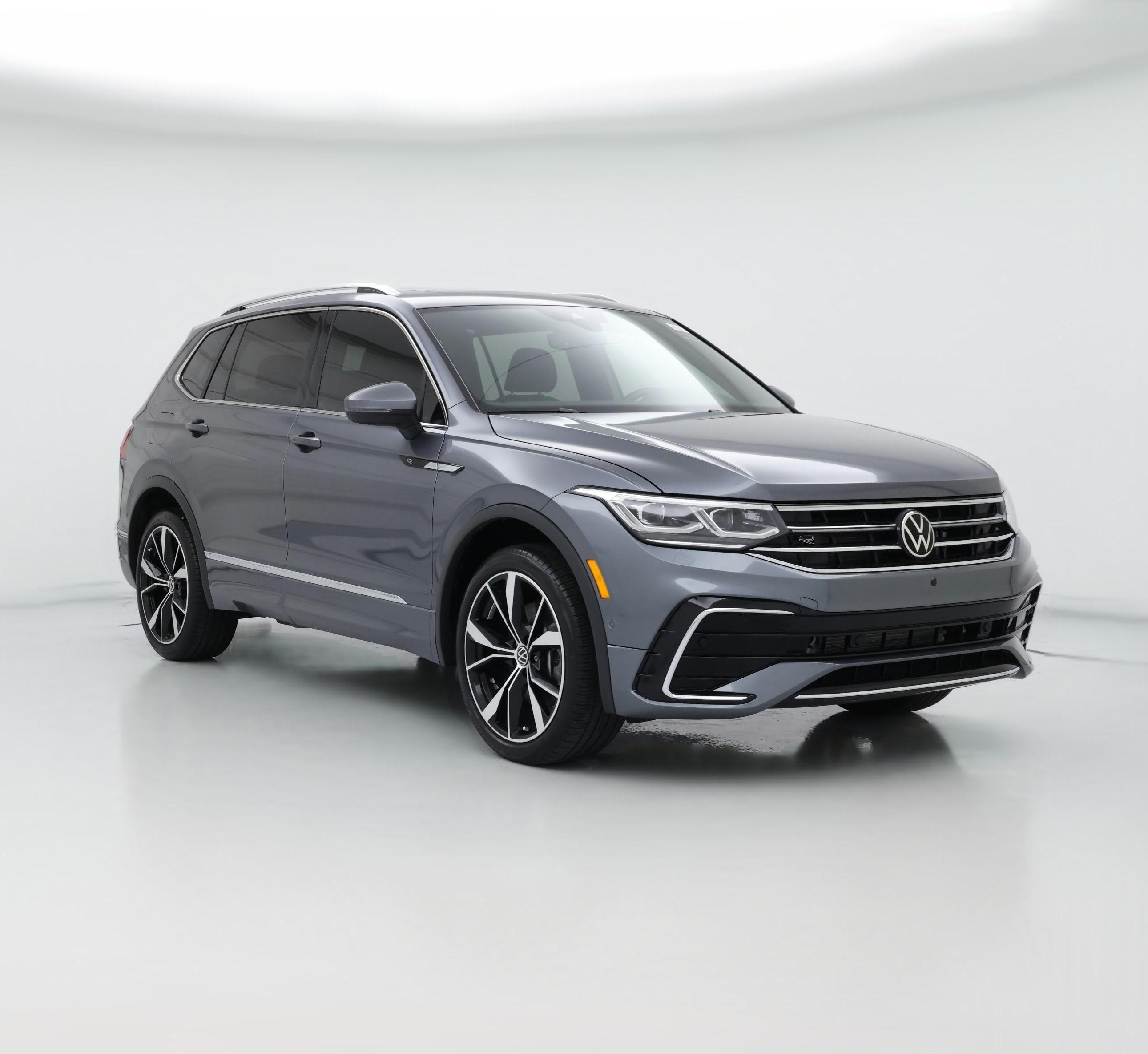 Thumbnail: 2022 Volkswagen Tiguan - 1