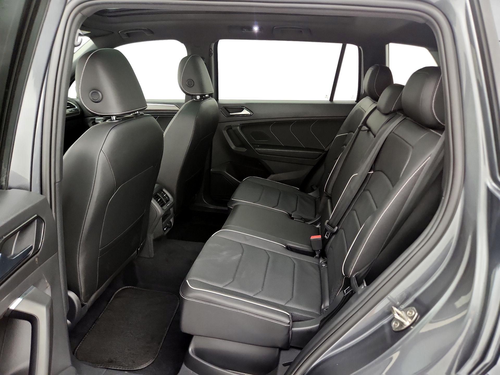 Thumbnail: 2022 Volkswagen Tiguan - 20