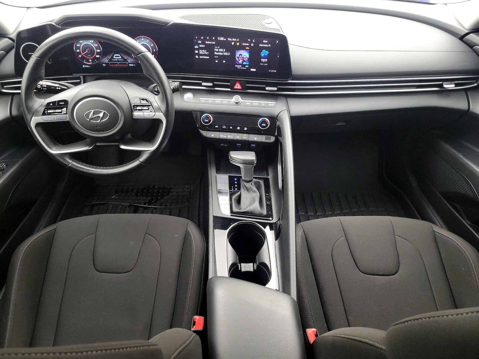 Thumbnail: 2023 Hyundai Elantra - 9