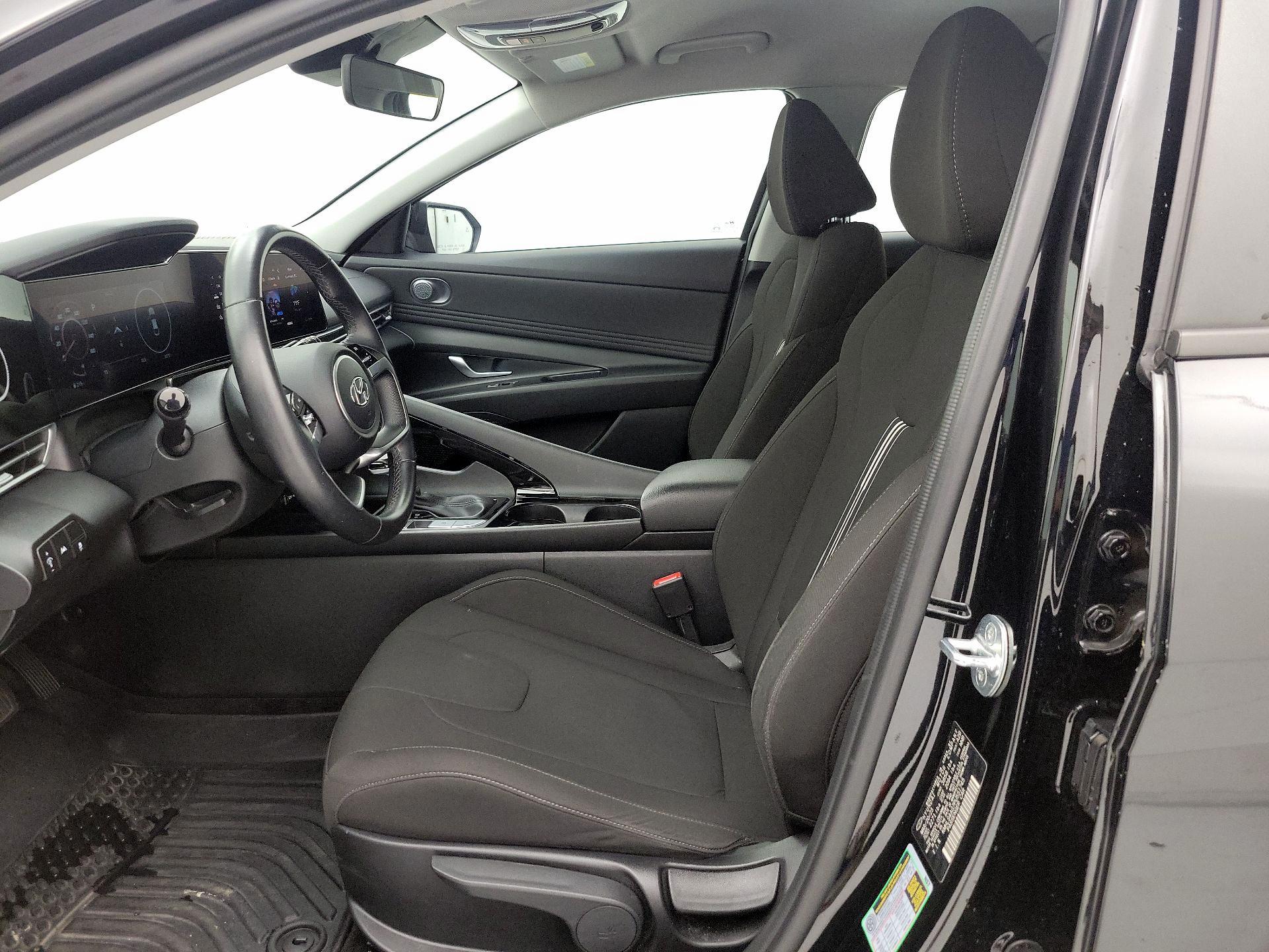 Thumbnail: 2023 Hyundai Elantra - 11