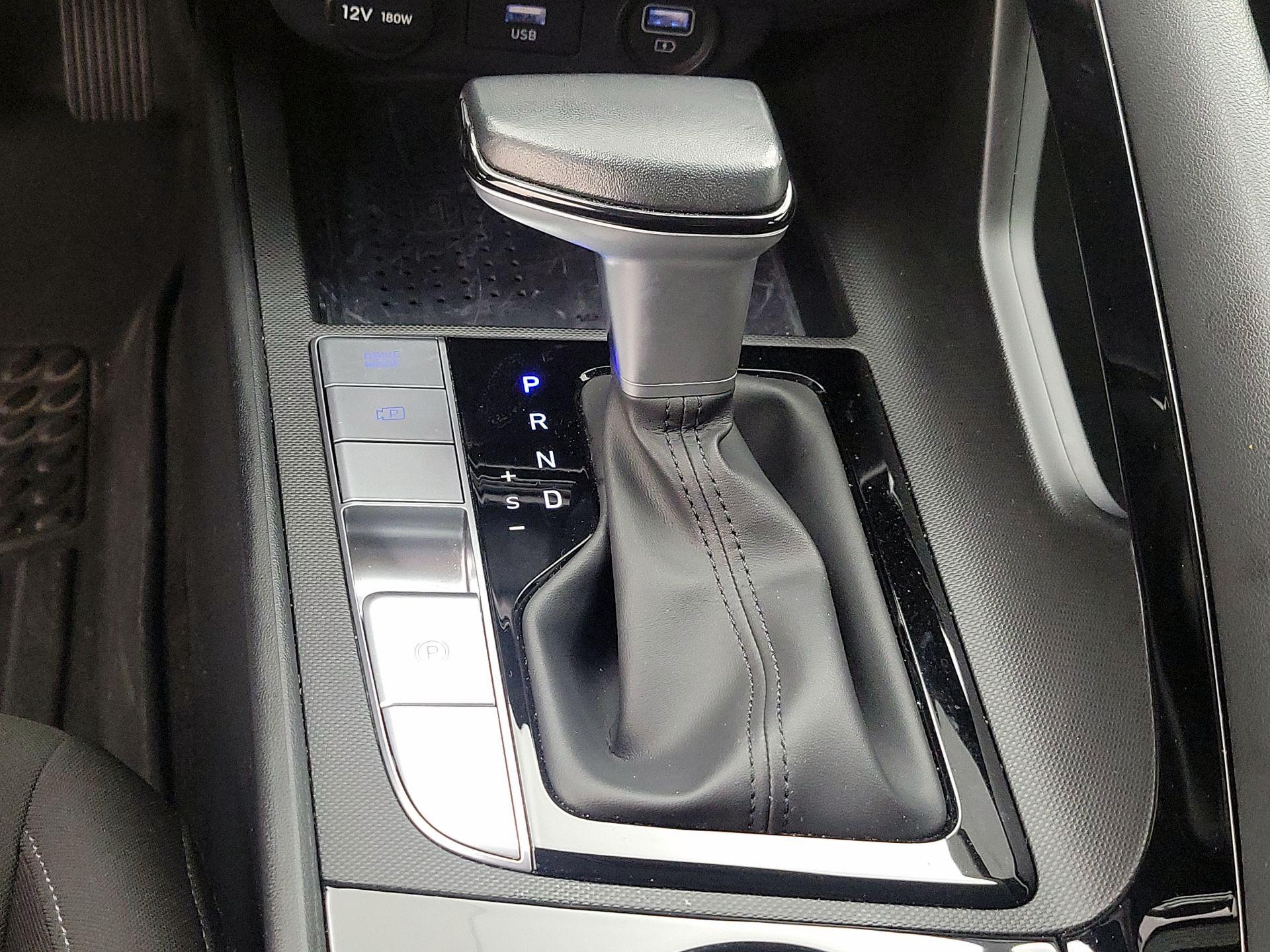 Thumbnail: 2023 Hyundai Elantra - 18