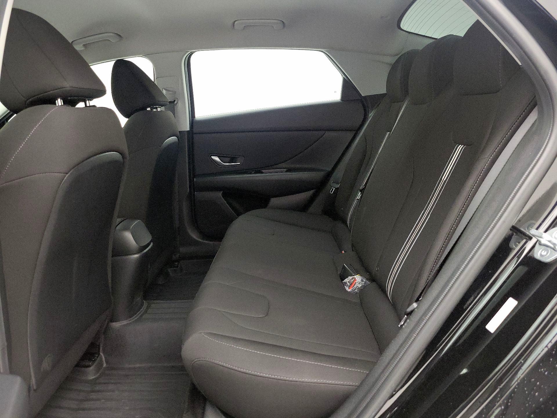 Thumbnail: 2023 Hyundai Elantra - 20