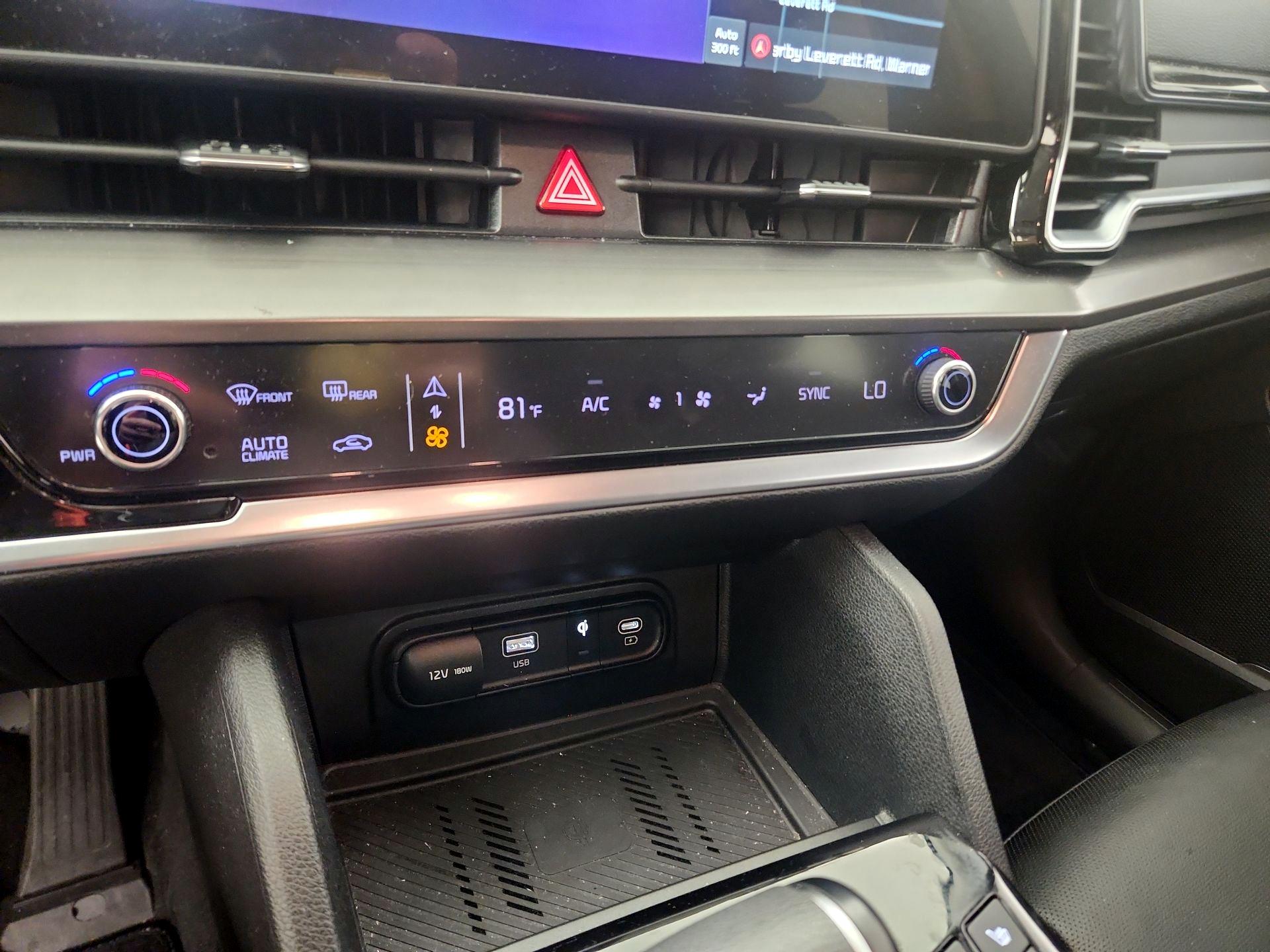 Thumbnail: 2023 Kia Sportage - 17