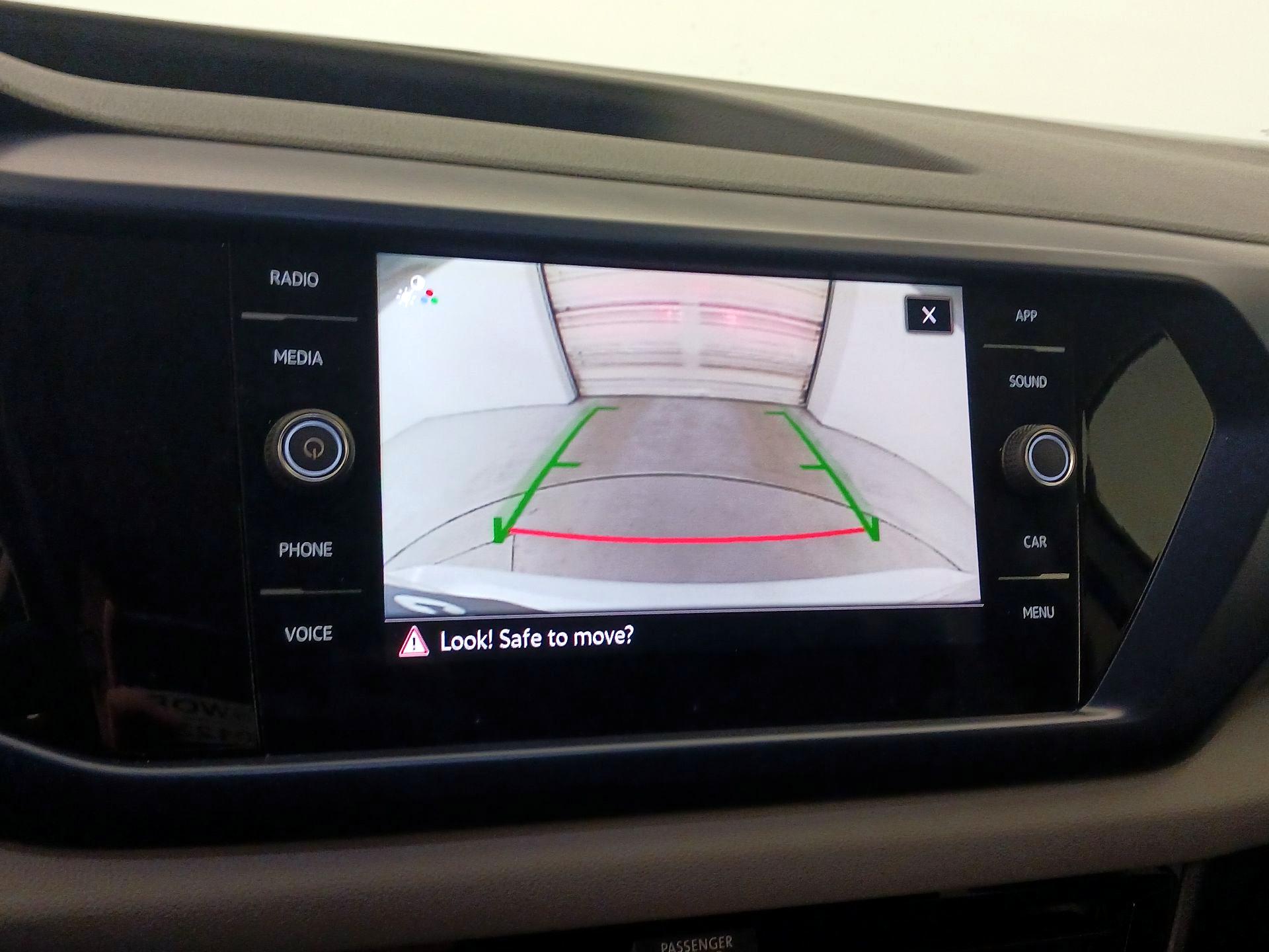 Thumbnail: 2022 Volkswagen Taos - 14