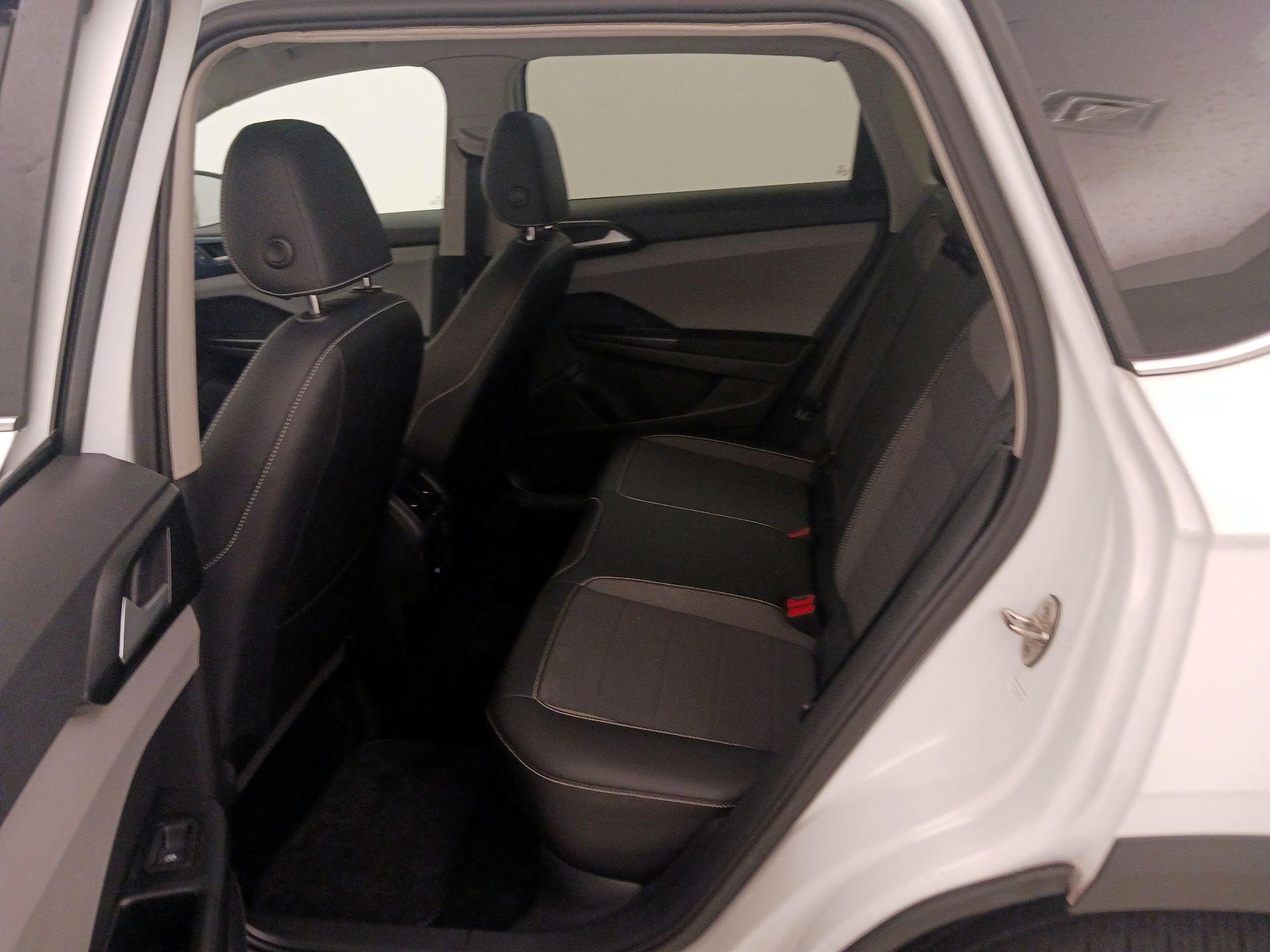 Thumbnail: 2022 Volkswagen Taos - 20