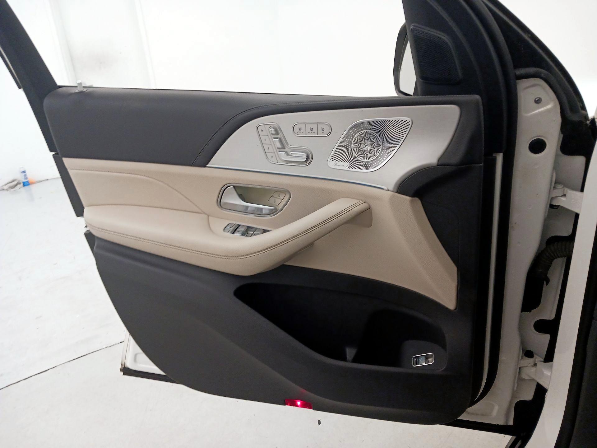 Thumbnail: 2020 Mercedes-Benz GLE - 12