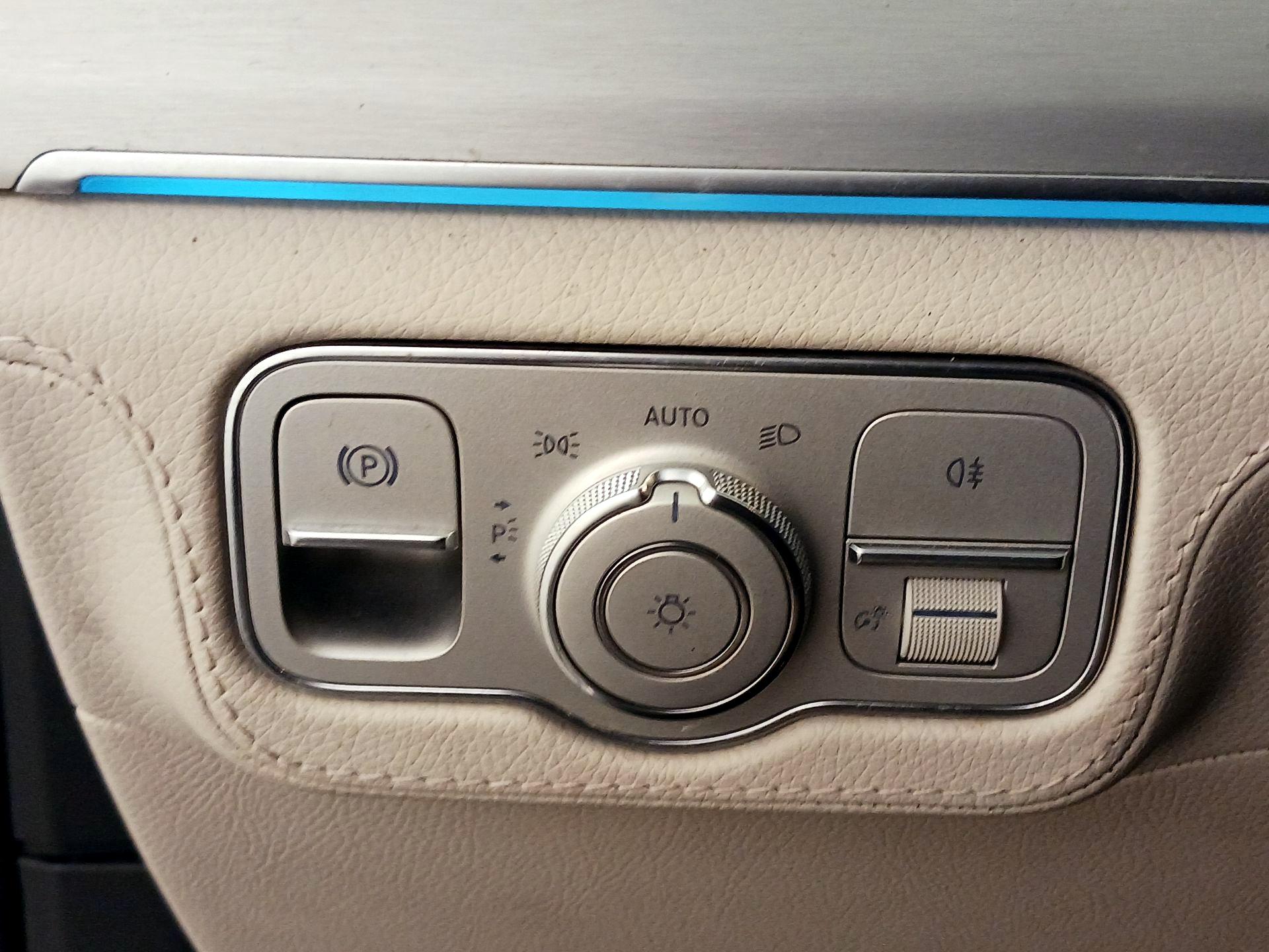 Thumbnail: 2020 Mercedes-Benz GLE - 13