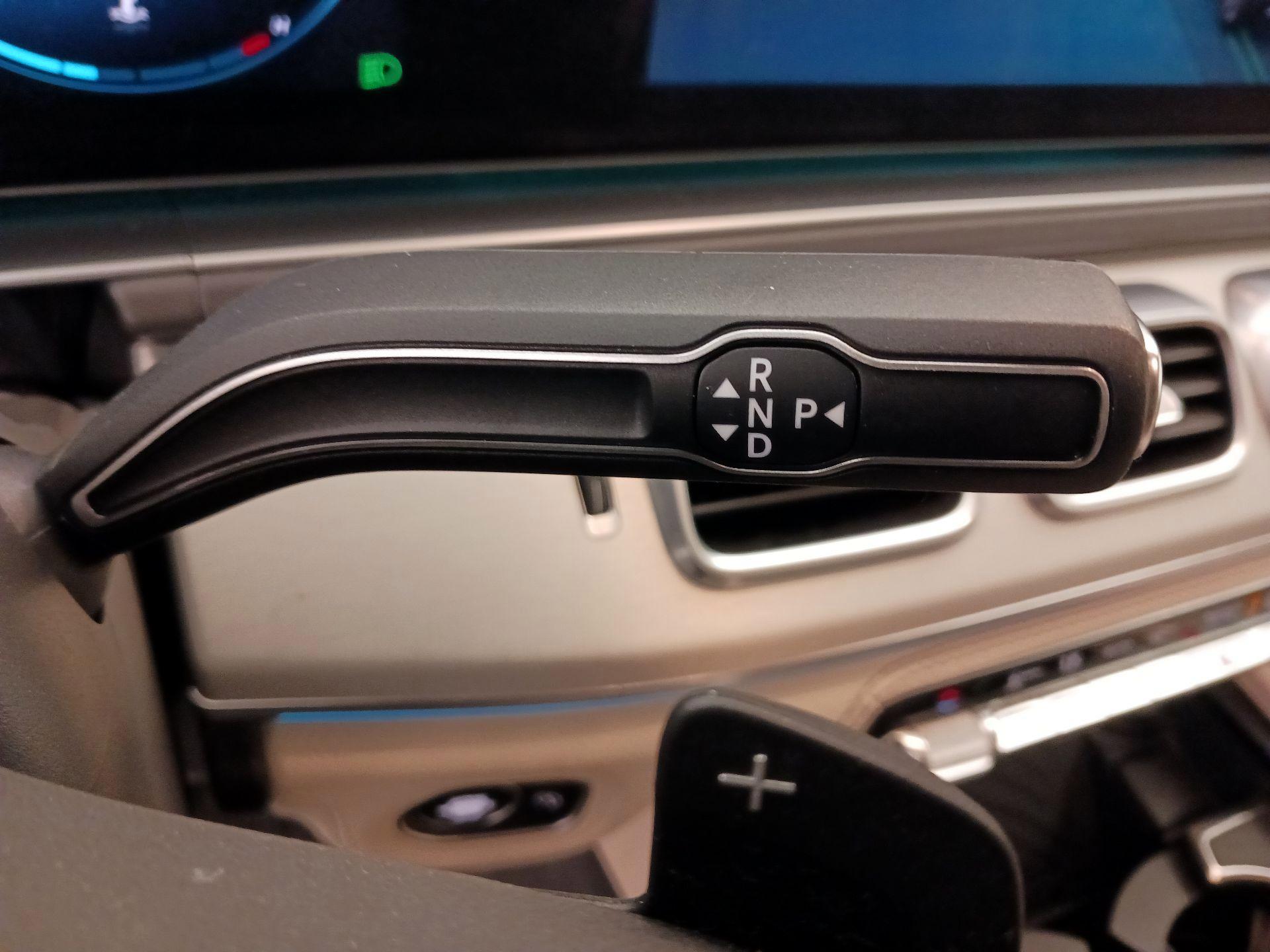 Thumbnail: 2020 Mercedes-Benz GLE - 18