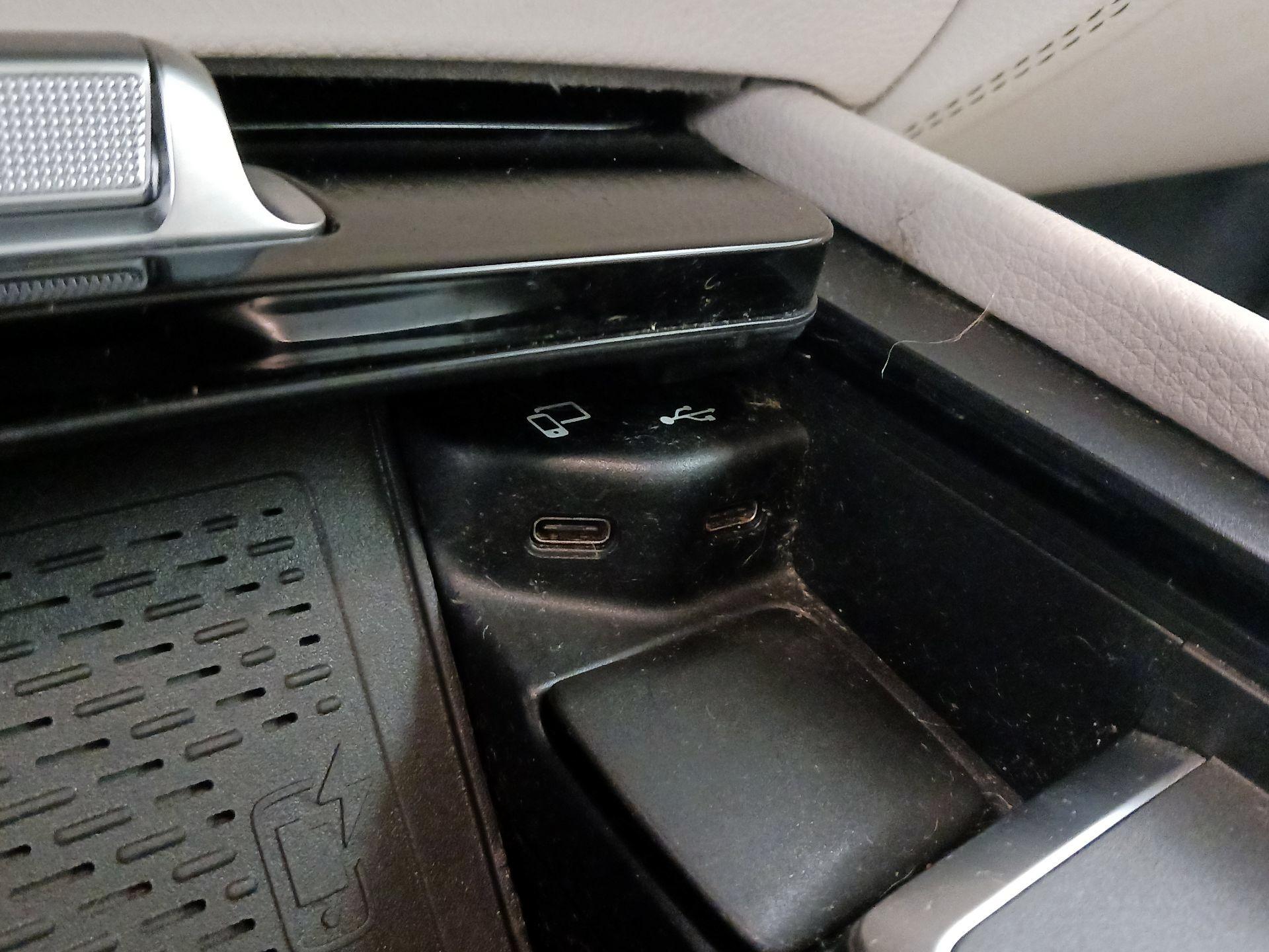 Thumbnail: 2020 Mercedes-Benz GLE - 19