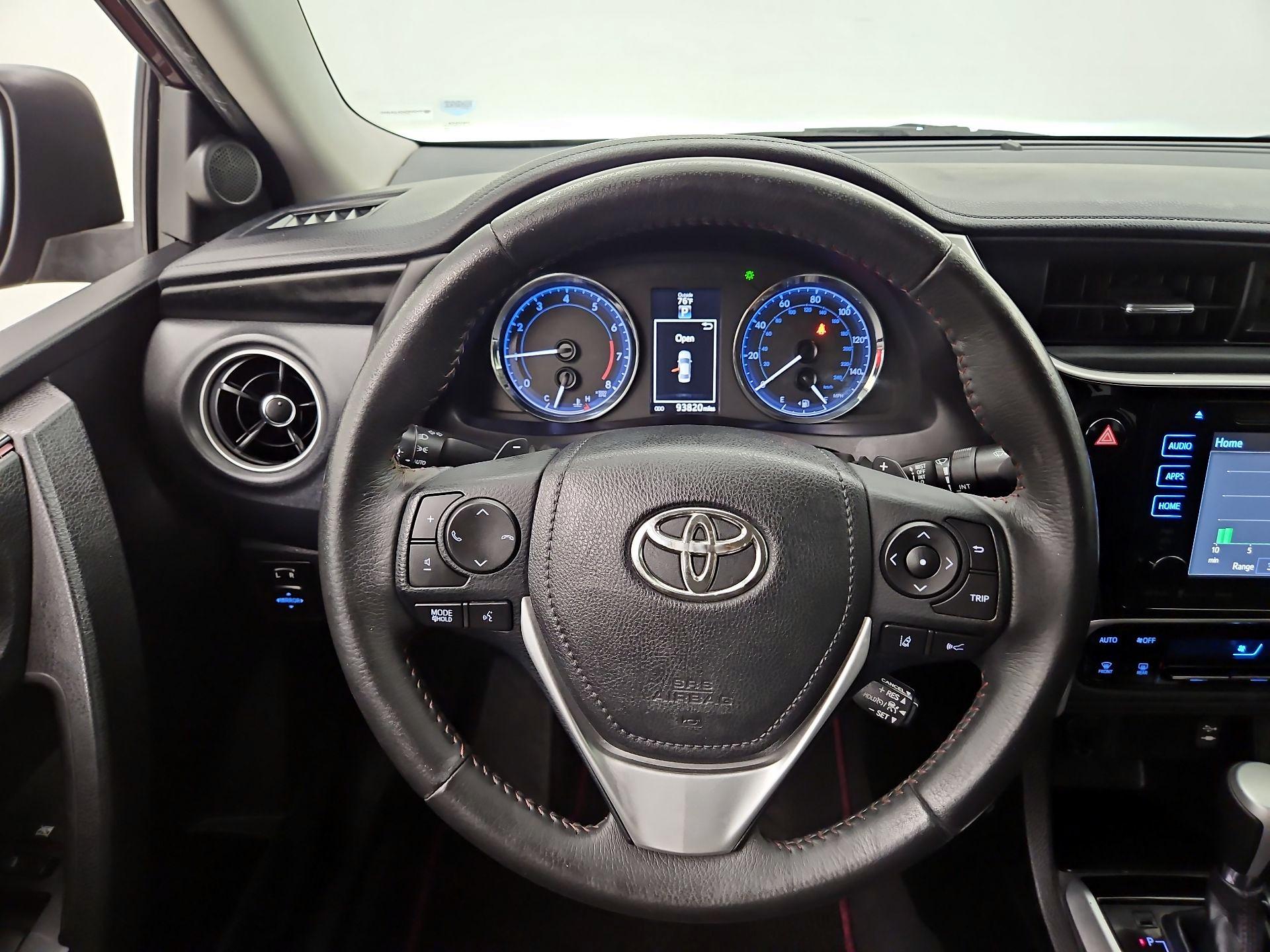 Thumbnail: 2017 Toyota Corolla - 10