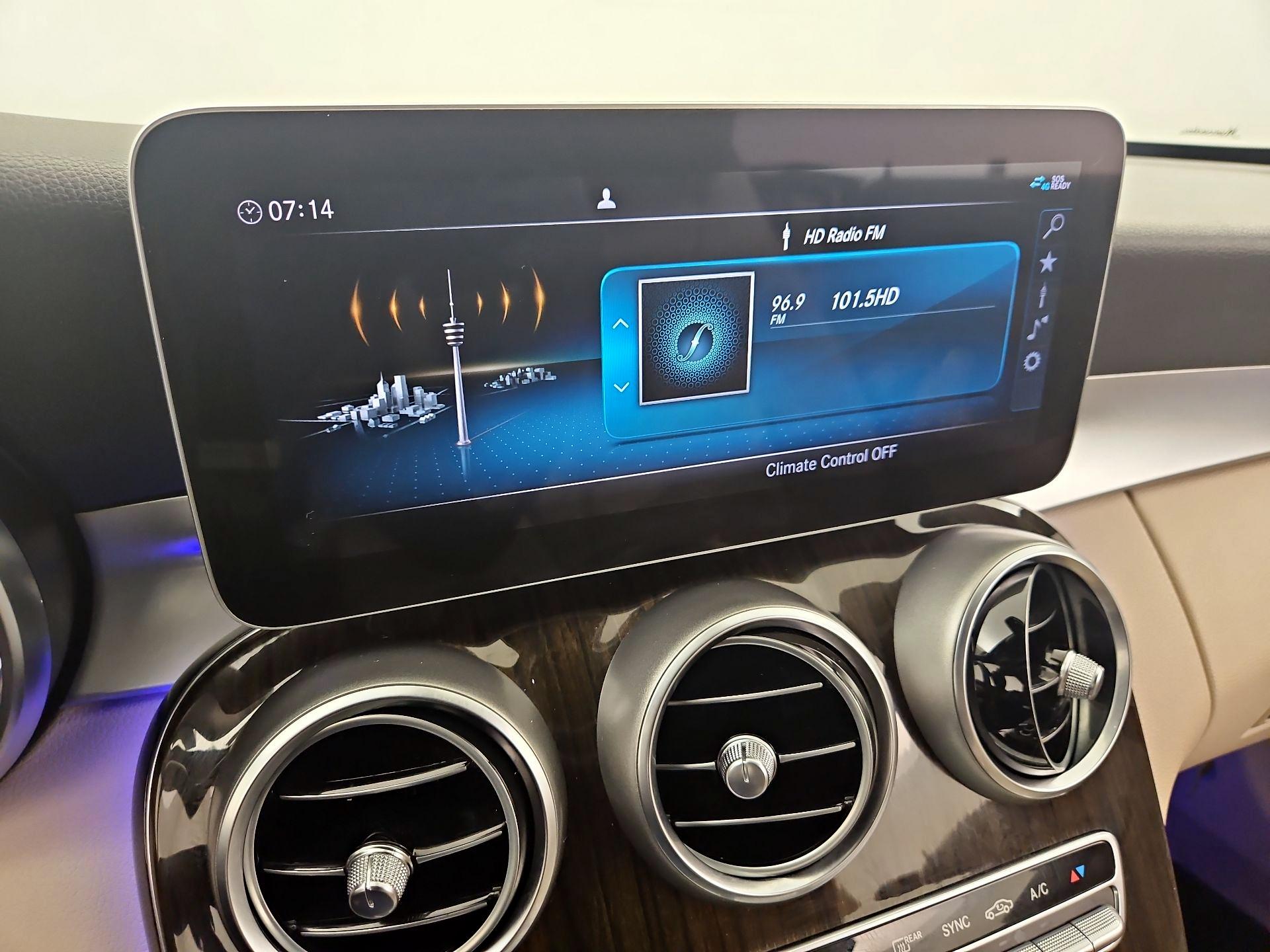 Thumbnail: 2020 Mercedes-Benz C-Class - 15